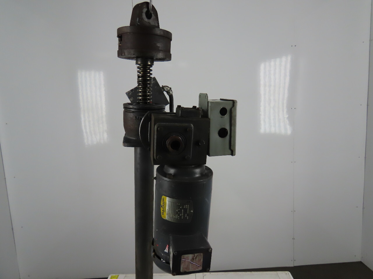 Joyce Dayton 10 Ton 36″ Machine Comdrive Screw Jack W/ 575V 3Ph Motor & Limit