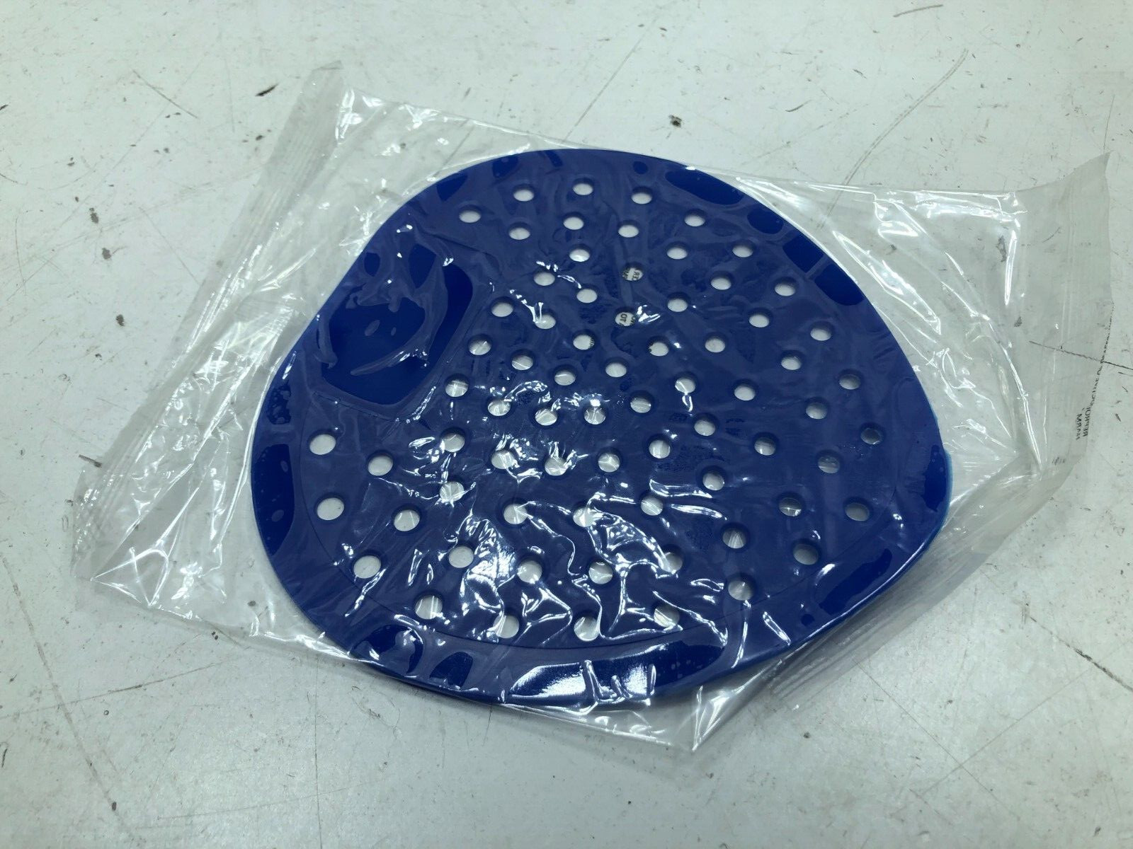 (QTY.23) IMPACT / FRESH PRODUCTS 85137 / 3WDS-F-010I060M-02 URINAL SCREENS