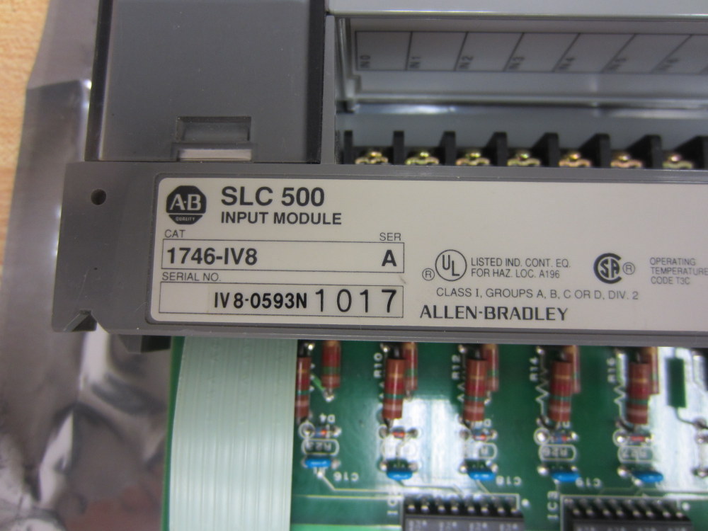 Allen Bradley 1746-IV8 Input Module 1746-1V8 Ser.A