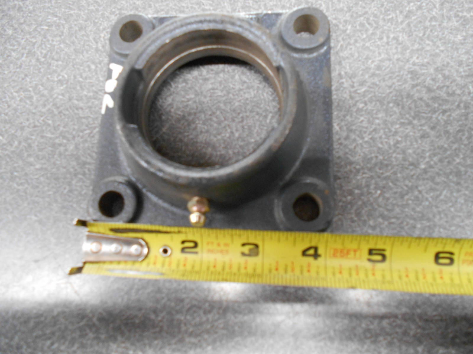Burns/Tisco 62mm 4-Bolt Greasable Bearing Flange. F62-R. NEW!