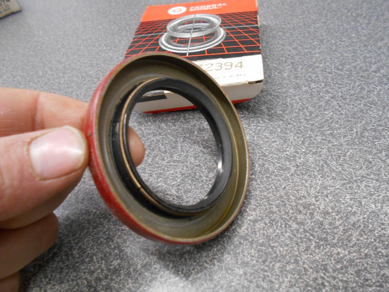 Federal Mogul 472394, National Oil Seal. 1.937 x 3.000 x 0.312 NOS!