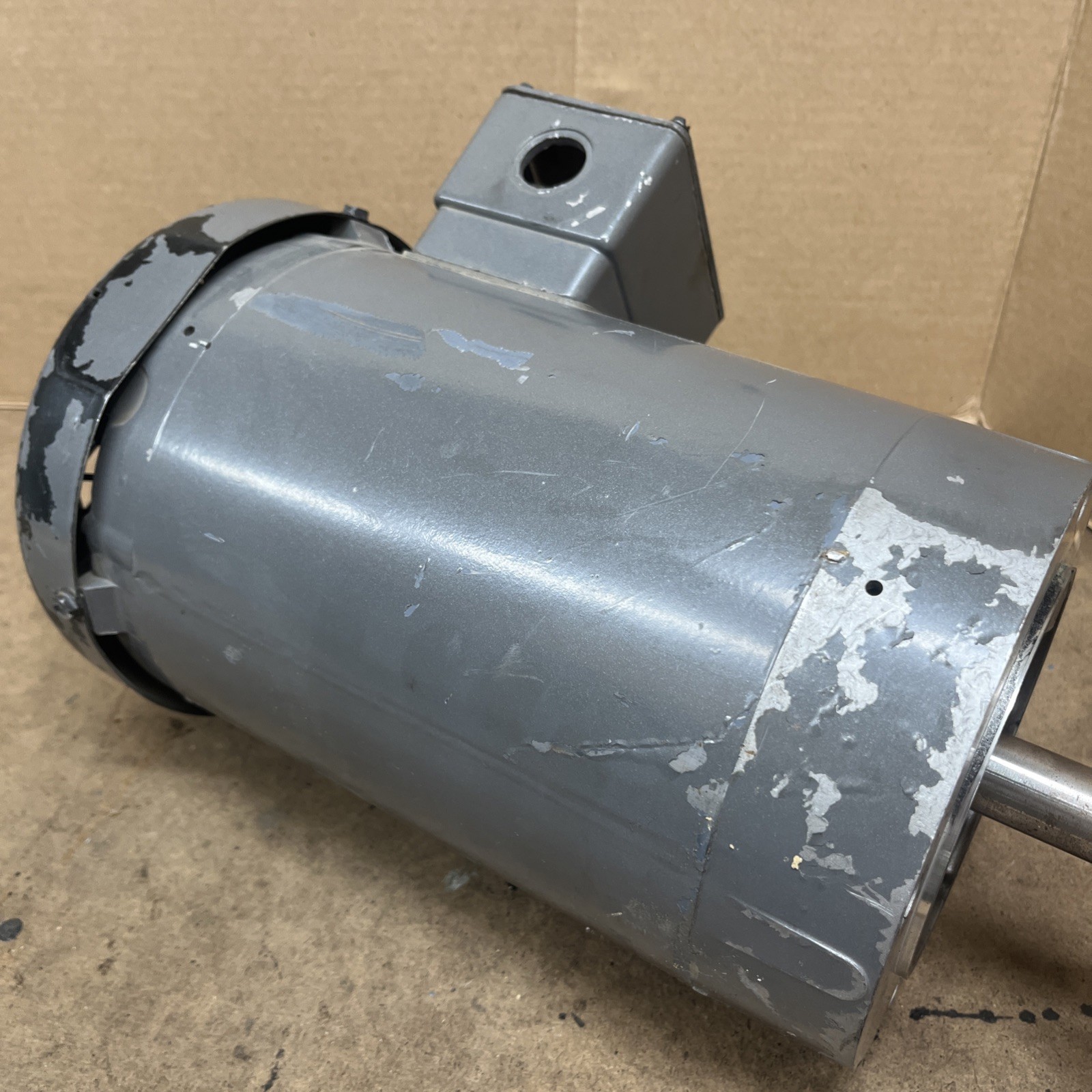Used Baldor Reliance VM3558T Motor 35A03-872 W0107/1949 MG1000G27 2HP