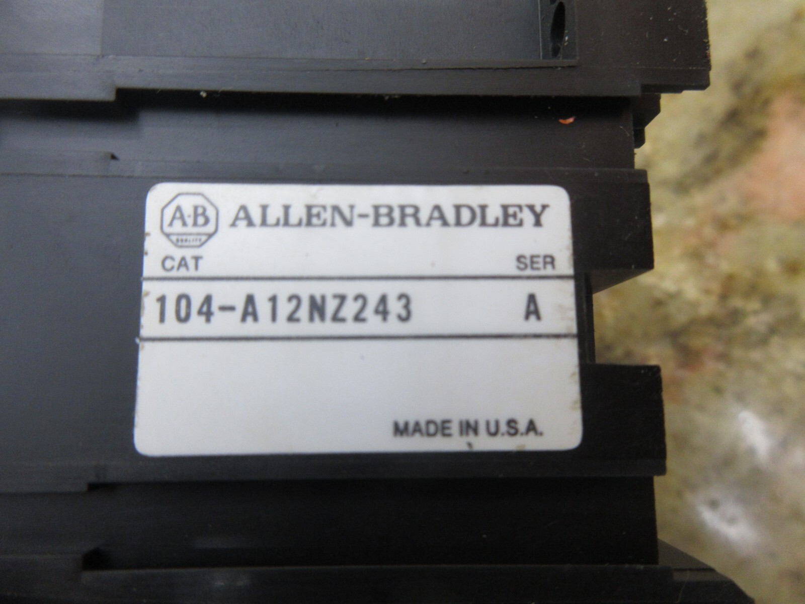 ALLEN BRADLEY CONTACTOR 104-A12NZ243 SER A 100-A12NZ*3 SER B 690V 22A 193-BSB 22