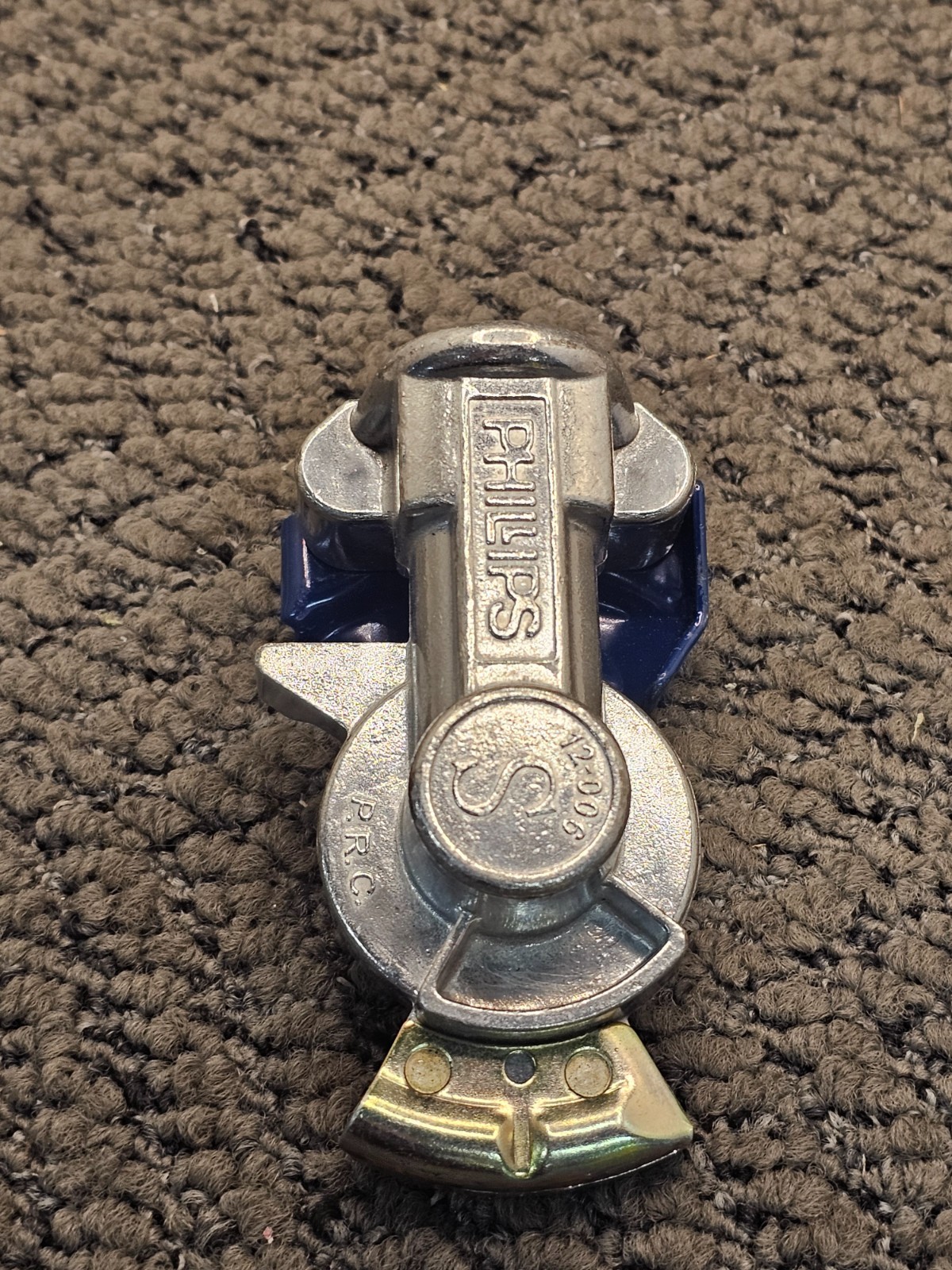 (QTY 2) Phillips 12-006: Gladhand Standard Service Mount 1/2 FPT Fem Pipe Thread