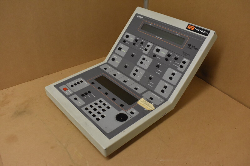 Instron 8500 series control panel 12.5 firmwear.