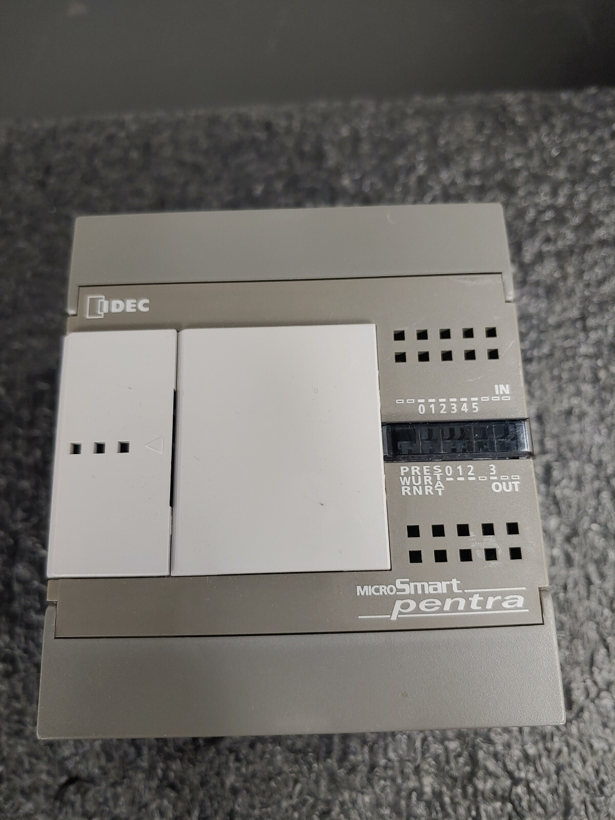 IDEC FC5A-C10R2 MicroSmart Pentra PLC CPU