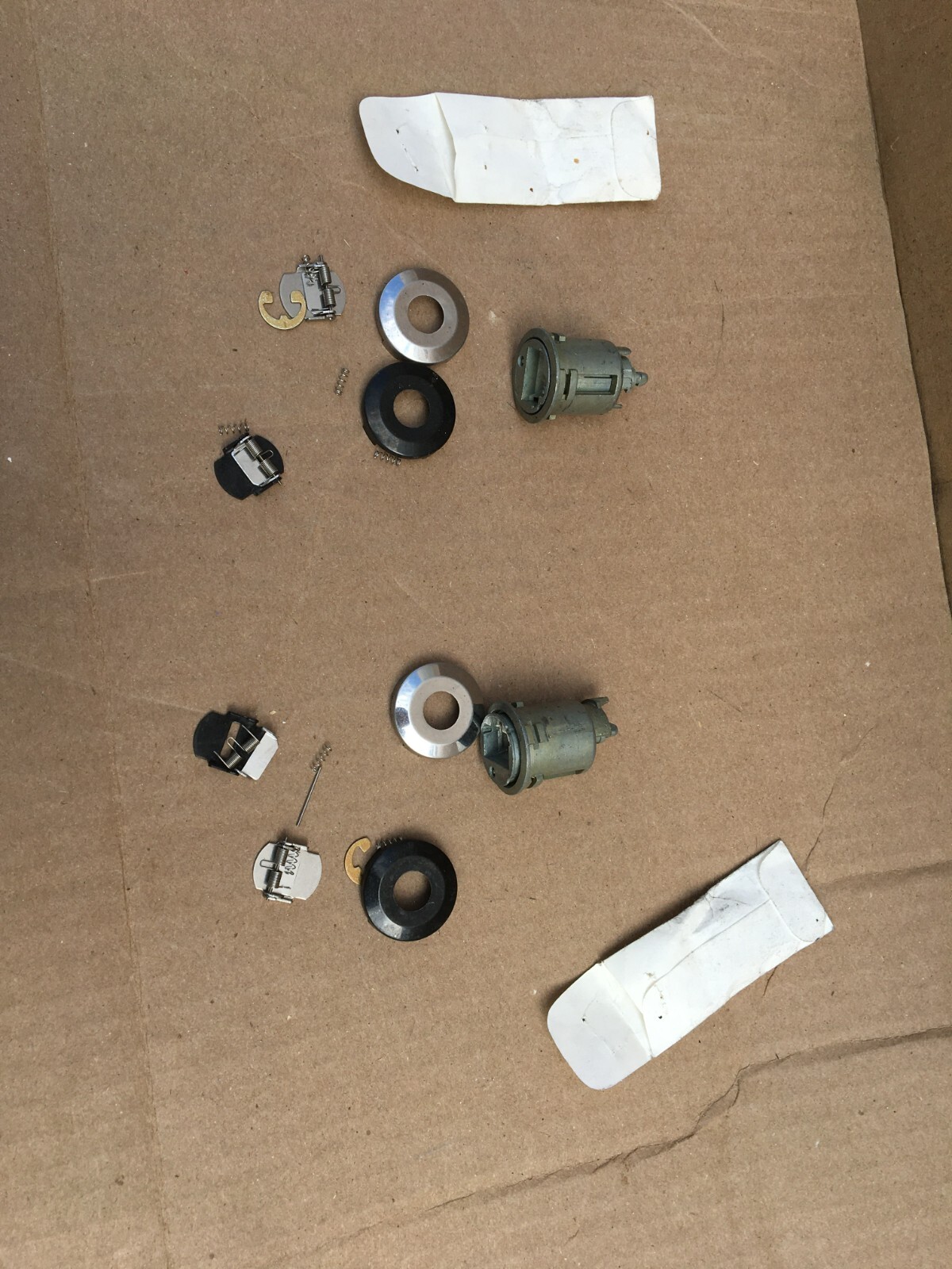 Ignition lock repair kits, unknow ford, (LOT OF 2)