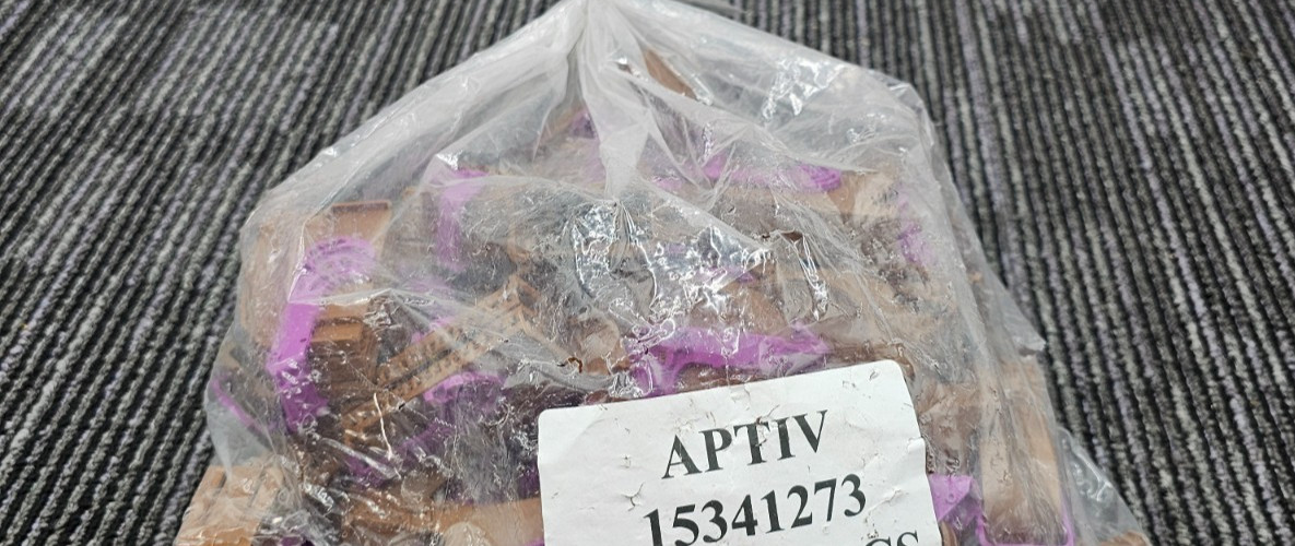 (QTY 5) Aptiv 15341273 Automotive Connectors Cov Ccs