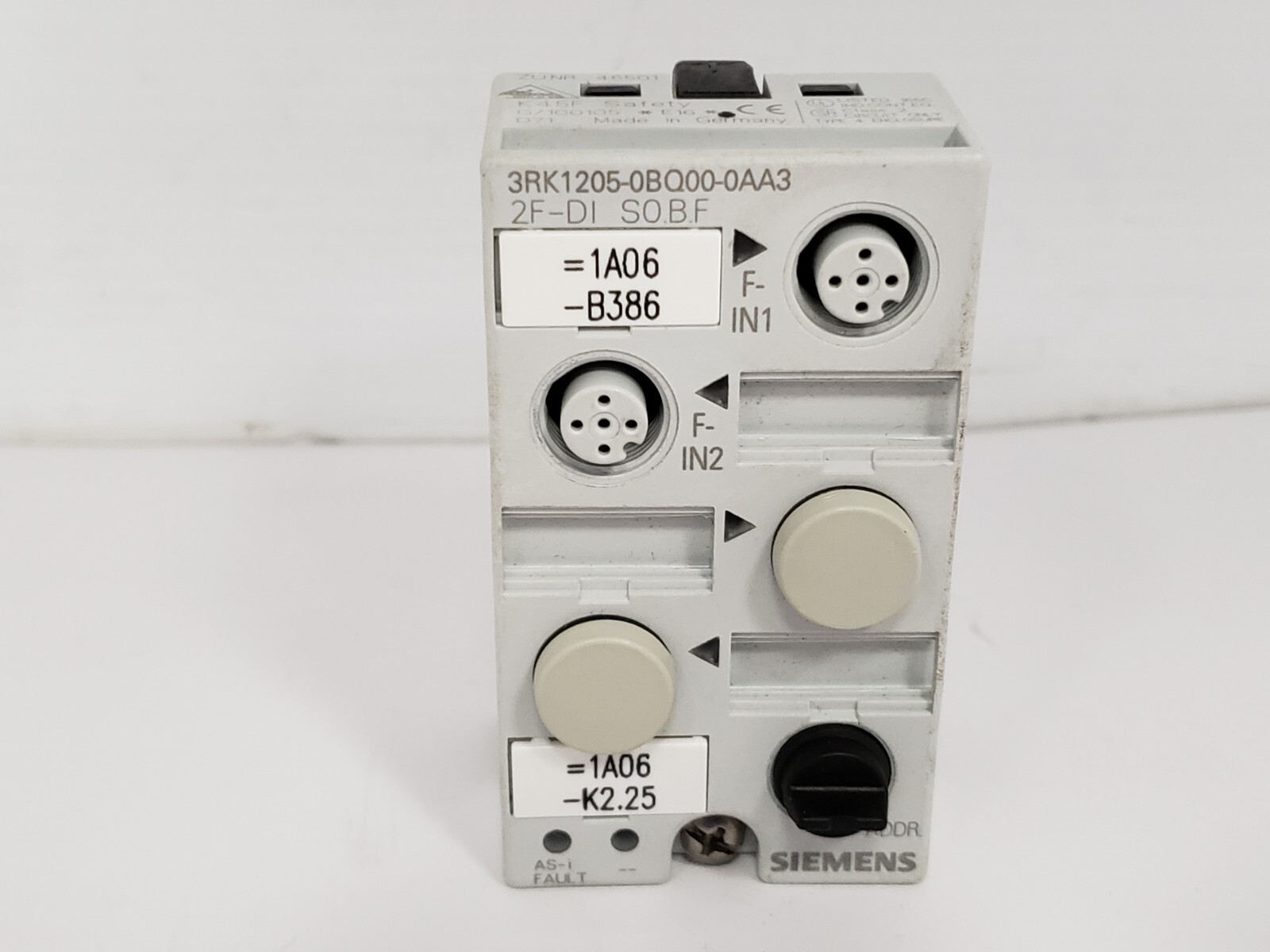 SIEMENS 3RK1205-0BQ00-0AA3 SAFETY CONTROL MODULE 2 DIGITAL INPUTS