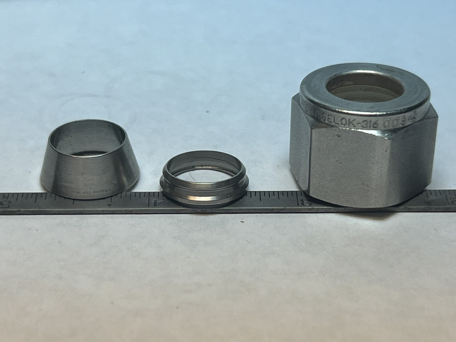 Swagelok SS-810-NFSET 1/2″ Nut & Ferrule Set Stainless