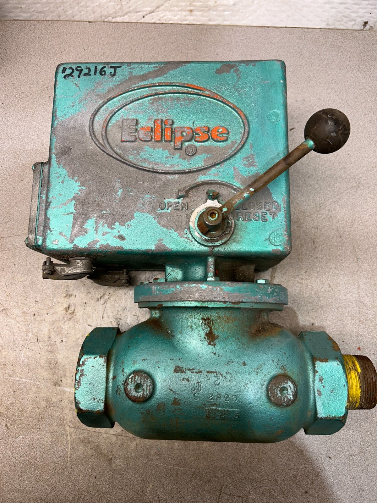PREOWNED ECLIPSE MANUAL RESET SHUT OFF VALVE 54968 206LT-IS-3 1-1.5 INCH
