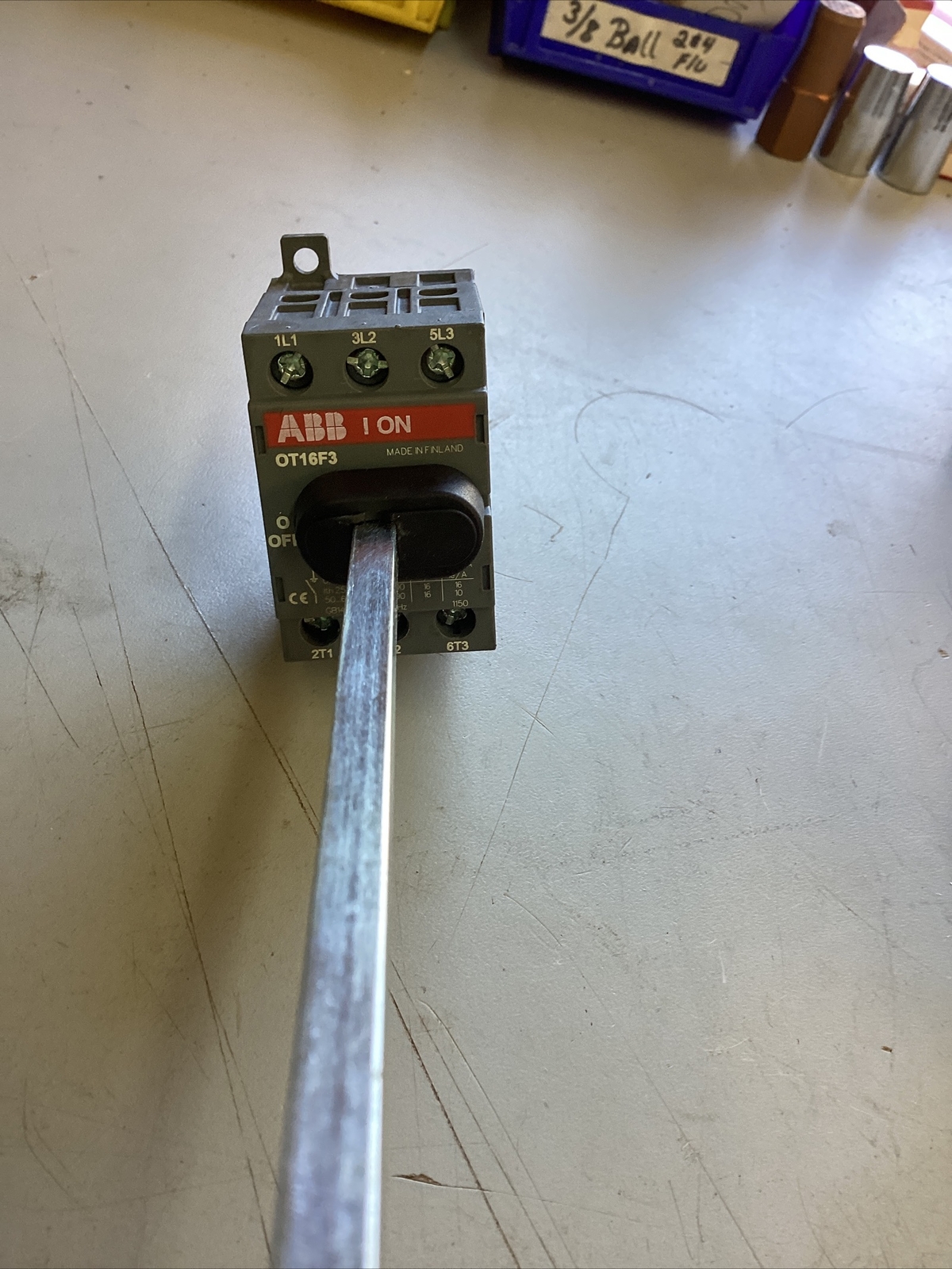 ABB OT16F3 DISCONNECT SWITCH 3-POLE 600V 50/60HZ 20A. &km38 SQ-D