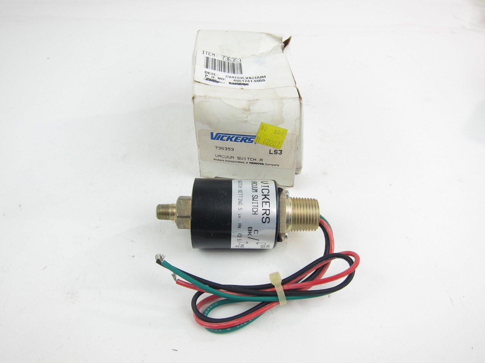 NEW Vickers 736353 LS3 Vacuum Switch A 5 in. Hg (2.5 psi)