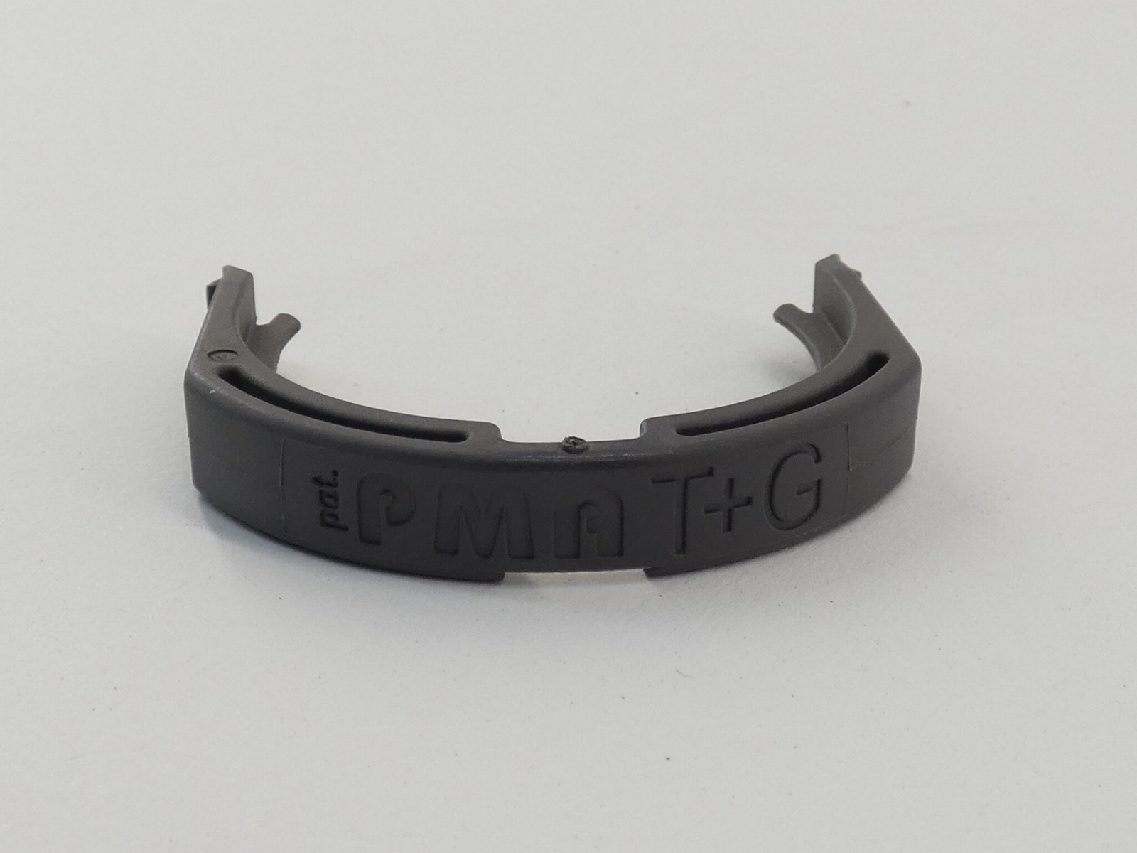 PMA OVN2-36.40 Conduit Clip Nominal Width 36 – NEW Surplus!
