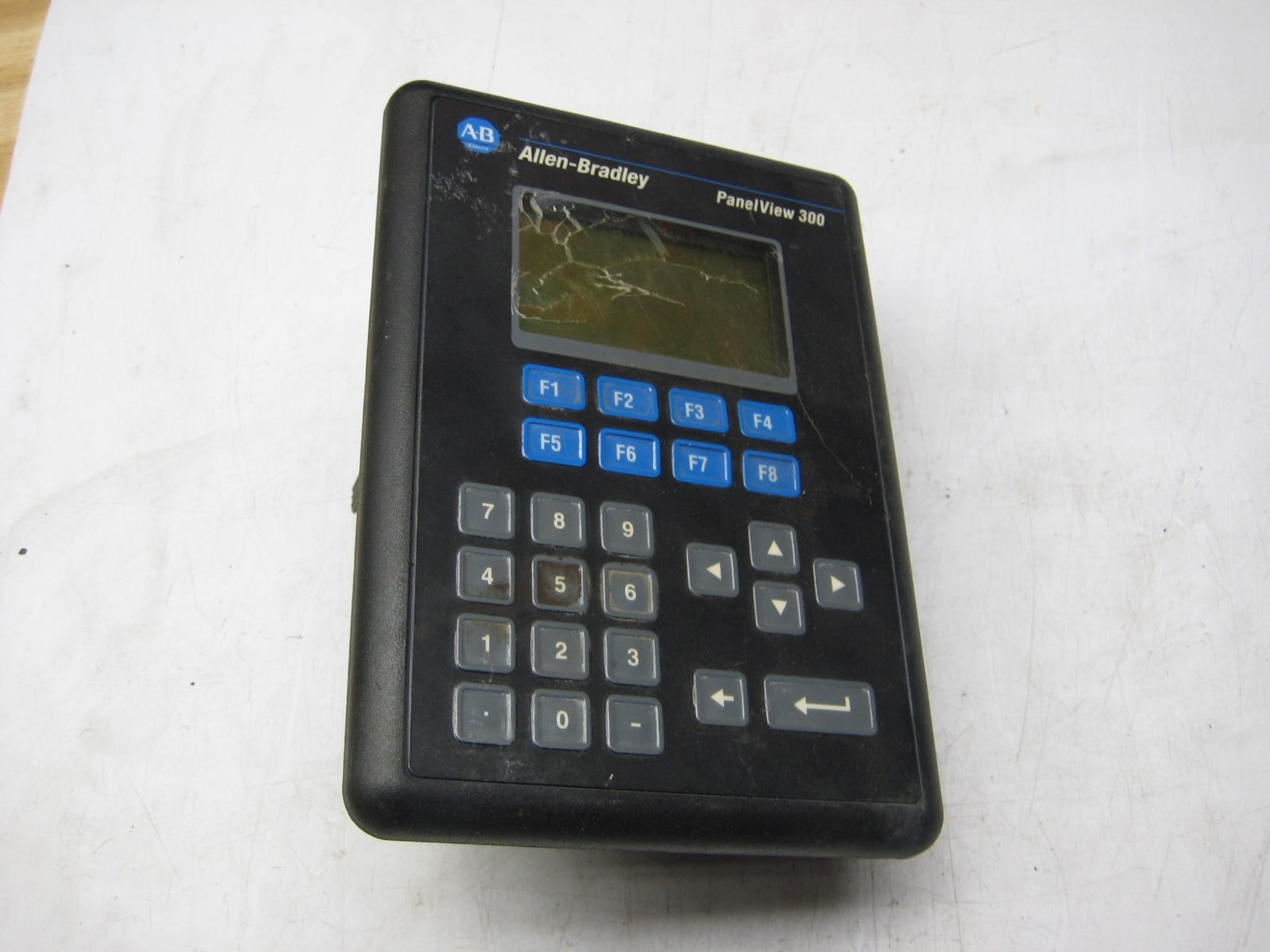 ALLEN BRADLEY 2711-K3A2L1 SER.A PANEL VIEW (AS PICTURED) UNMP