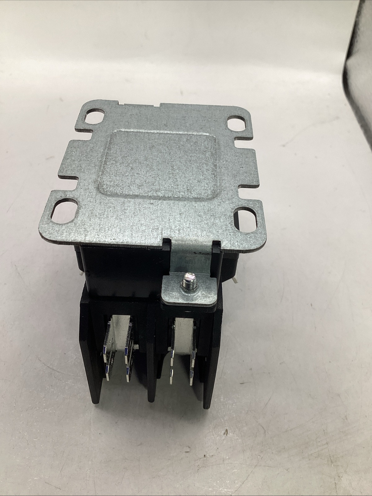 EATON CUTLER HAMMER C25CNY3T CONTACTOR 1P W/SHUNT 24VAC COIL 🟣