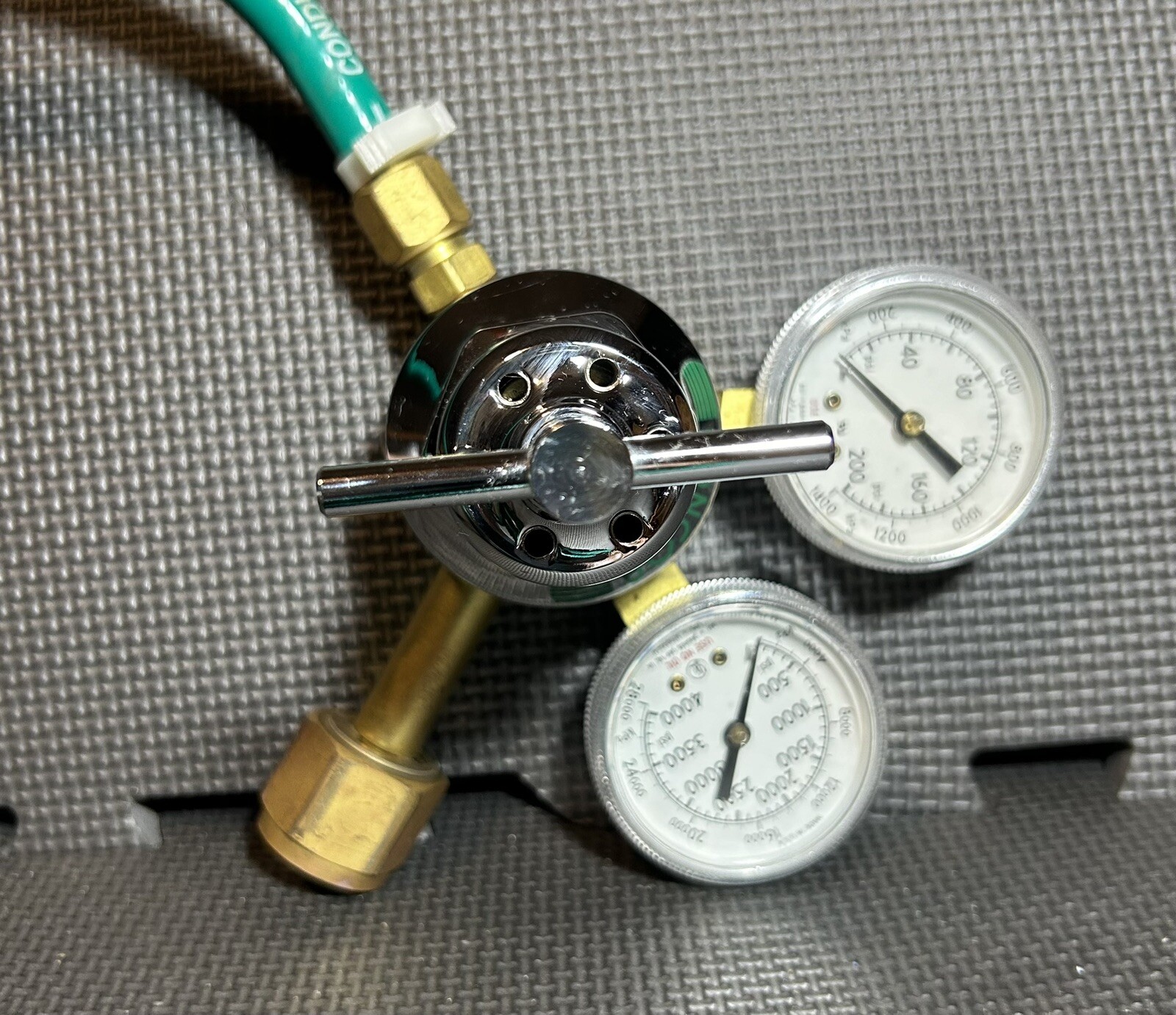 Concoa CGA 540 Oxygen Regulator 8065506 With Hose