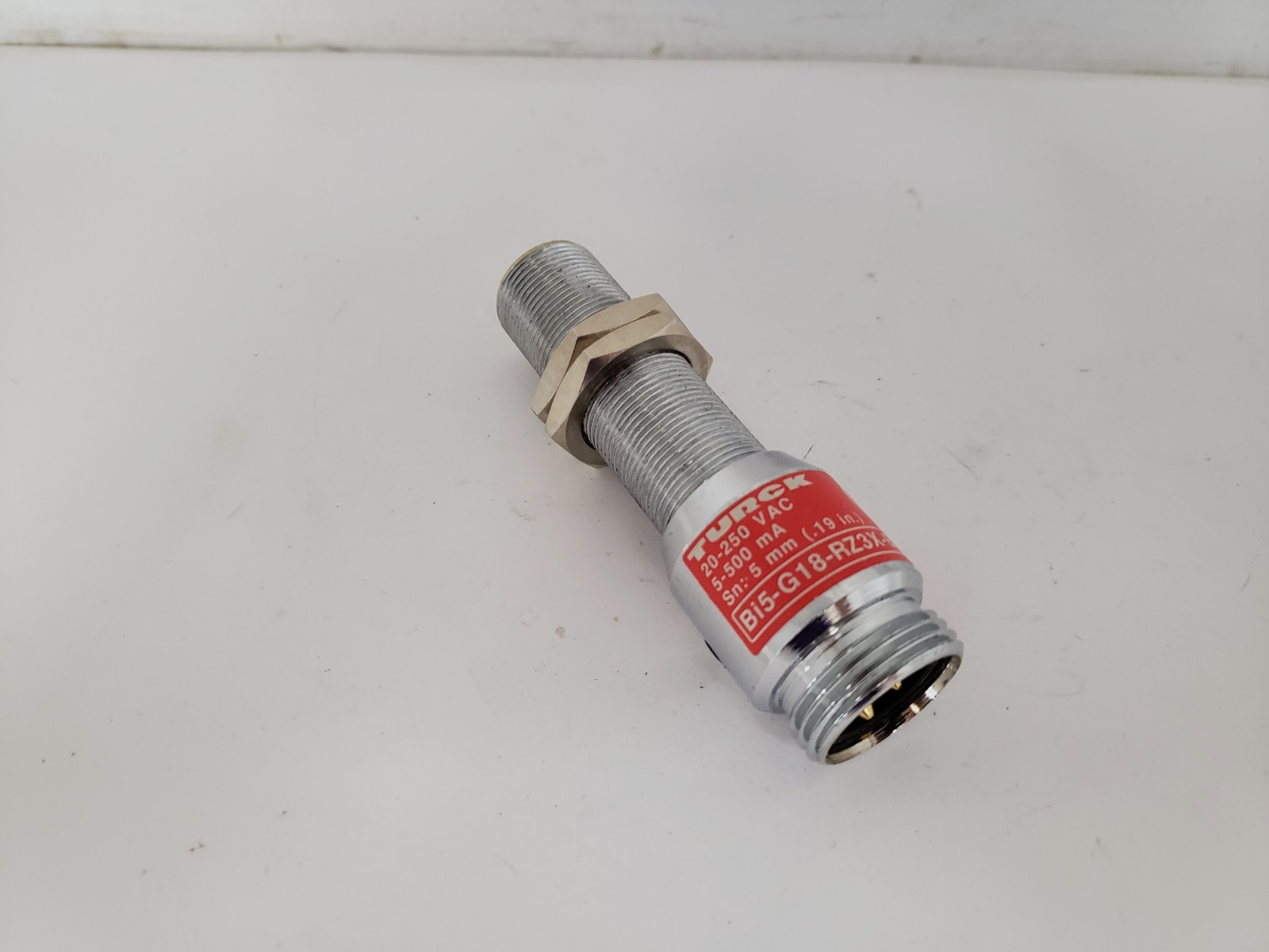 TURCK BI5-G18-RZ3X-B1331 INDUCTIVE SENSOR NC 20-250V 1 LED 3 PIN NNB