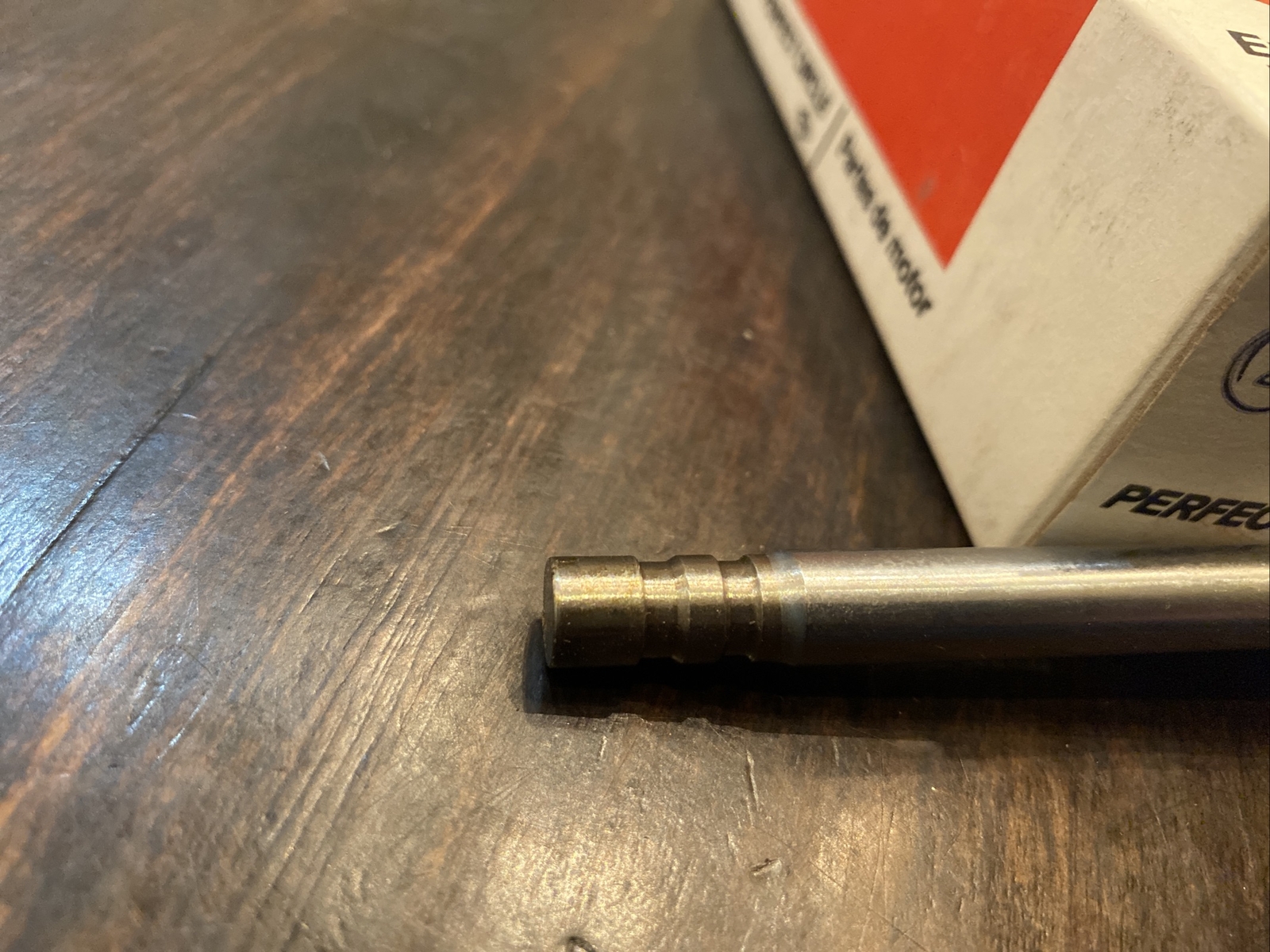 Engine Exhaust Valve AS3299 10137454 General Motors Humvee PC 211-2554 New