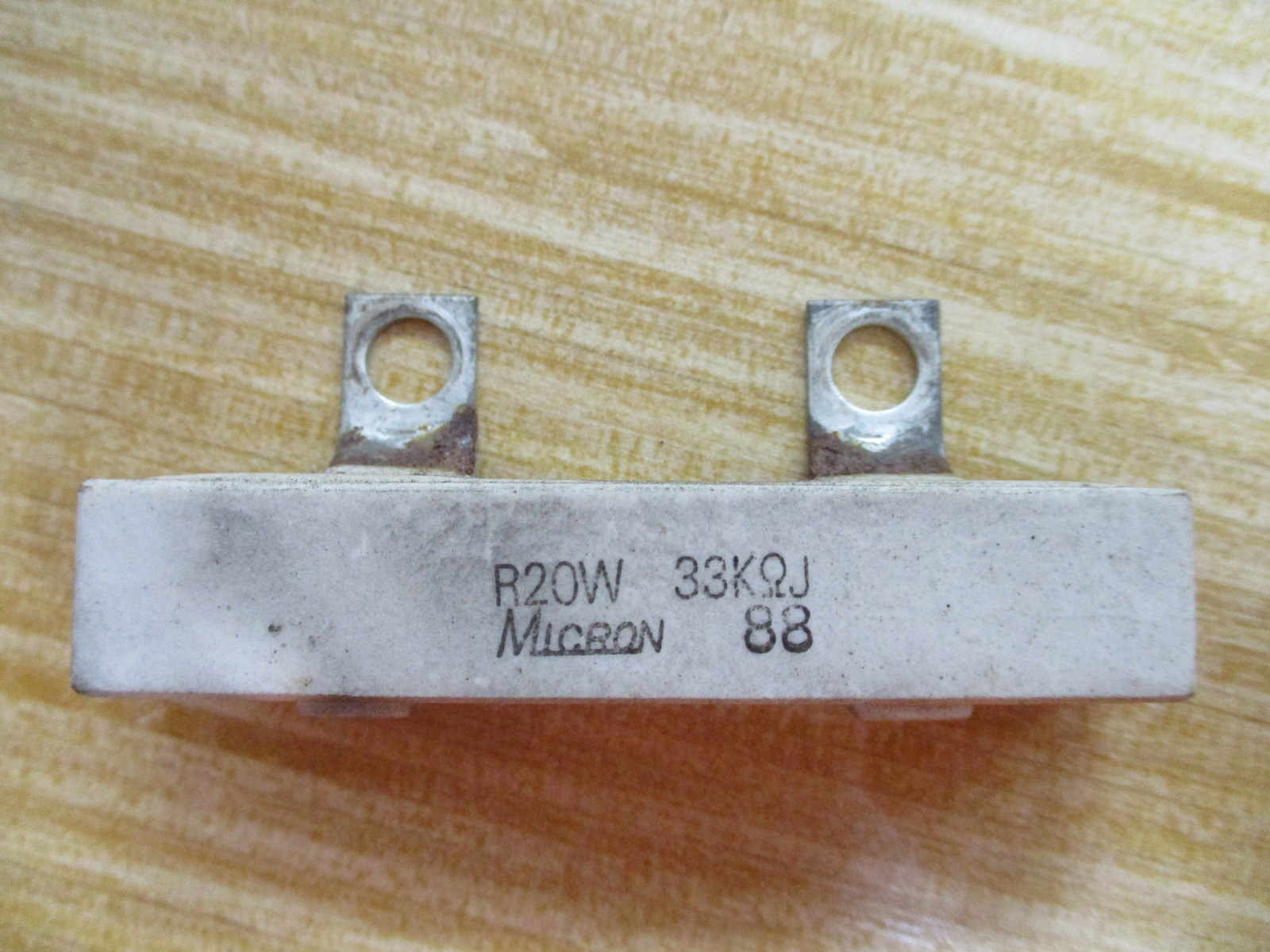 Fanuc R20W 33KΩJ Micron Resistor (Pack of 4)