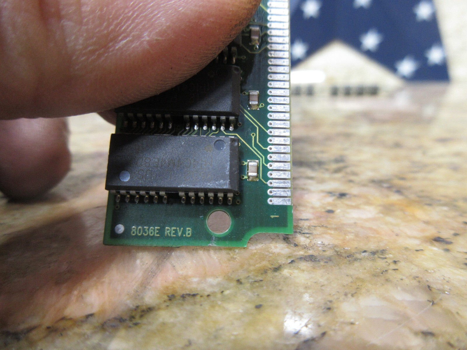 CRUCIAL MEMORY BOARD CT8M32E2M6.M16DMX 32MB 8MX32 ED0 60 8036E REV.B EACH 1