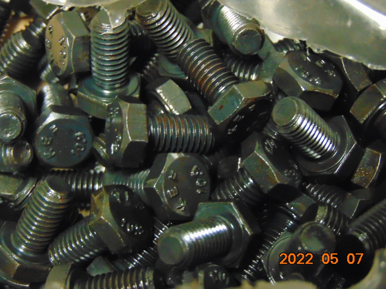 LOT OF 100 M8 x 16mm Black Oxide High Strength Hex Head Screw / BOLT Grade 10.9