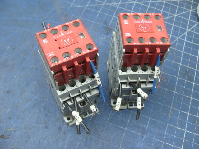 ALLEN BRADLEY 100S-C09D14C SER A COMPLETE DEVICE, 100-C09*10 & 100S-F LOT OF 2