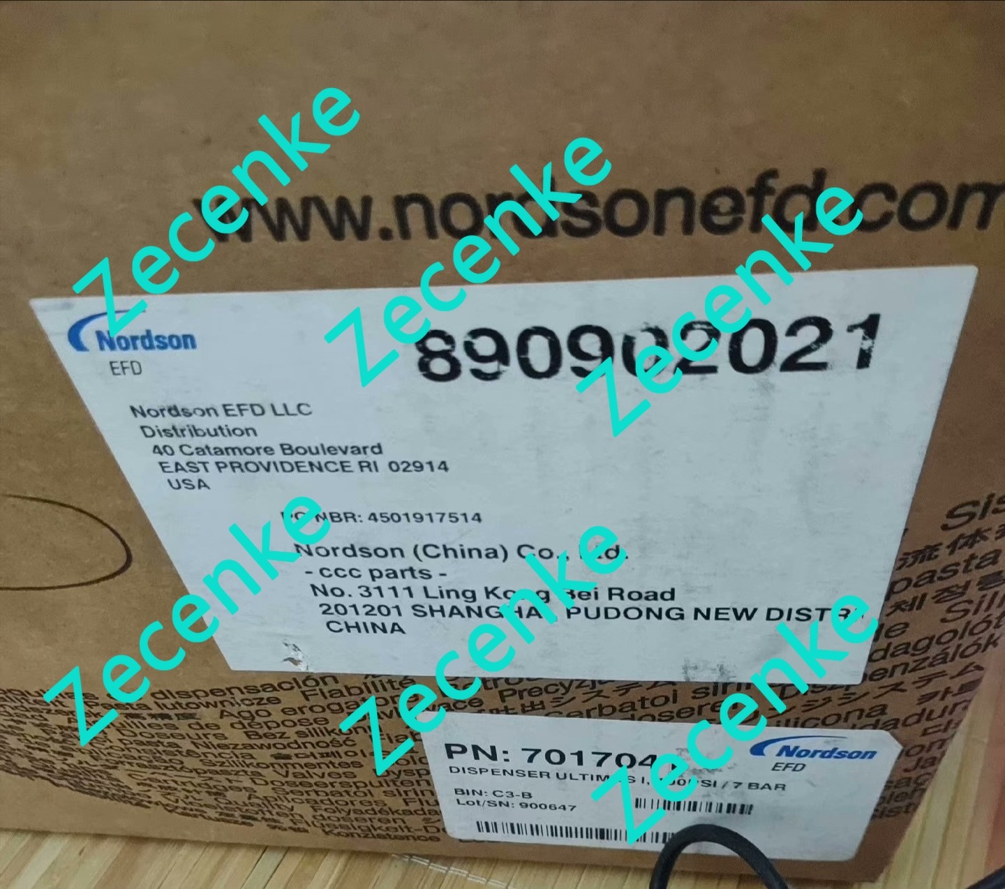 7017041 Nordson EFD Ultimus I Benchtop liquid dispenser Ultimus I Dispensers