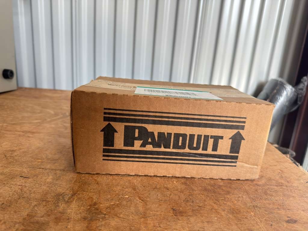 PANDUIT WYR-GRID WGHRDWKTBL / 10 PC