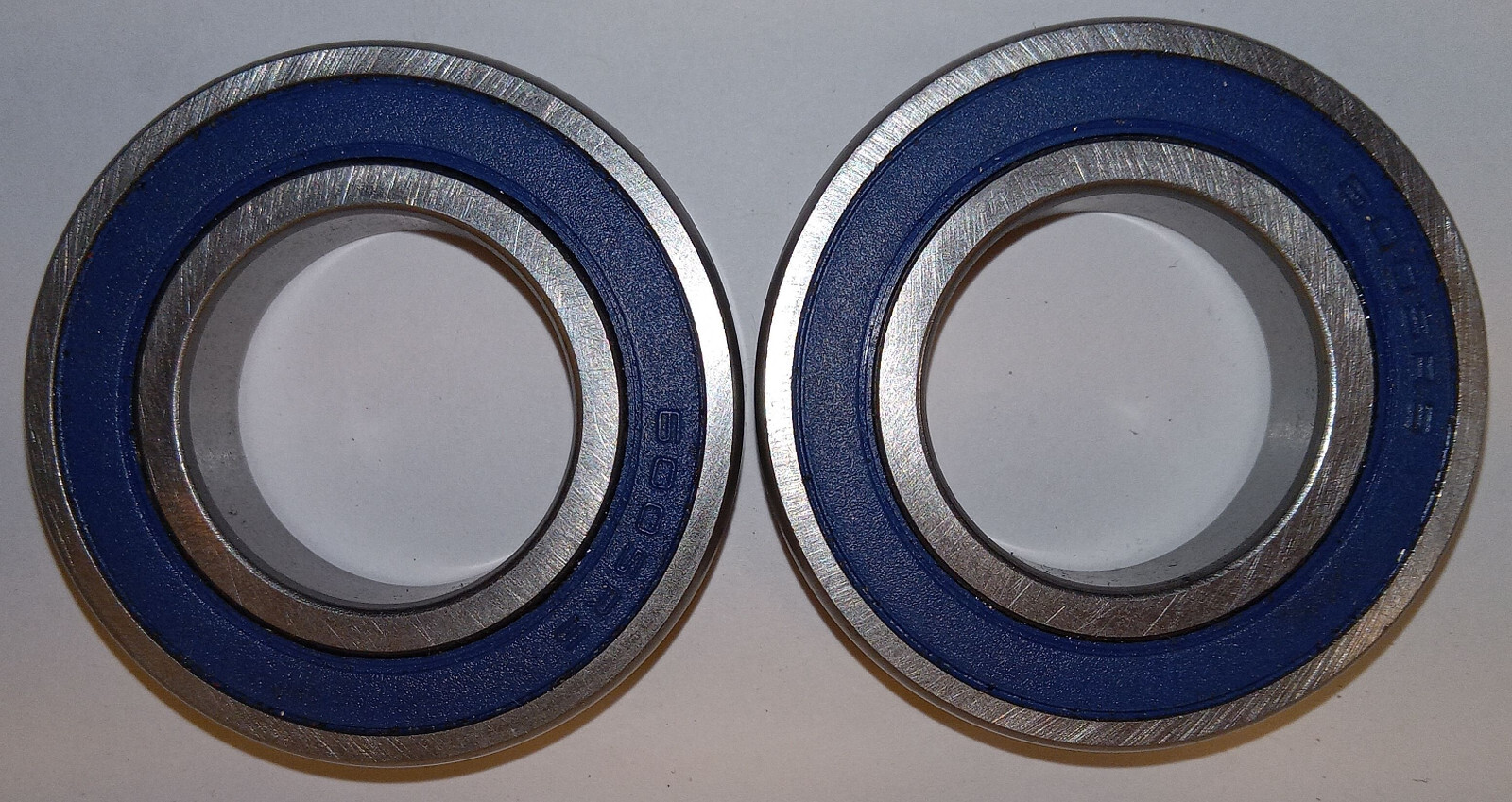 2 NEW UNBRANDED 6005RS RADIAL DEEP GROOVE BALL BEARINGS NNB ***MAKE OFFER***