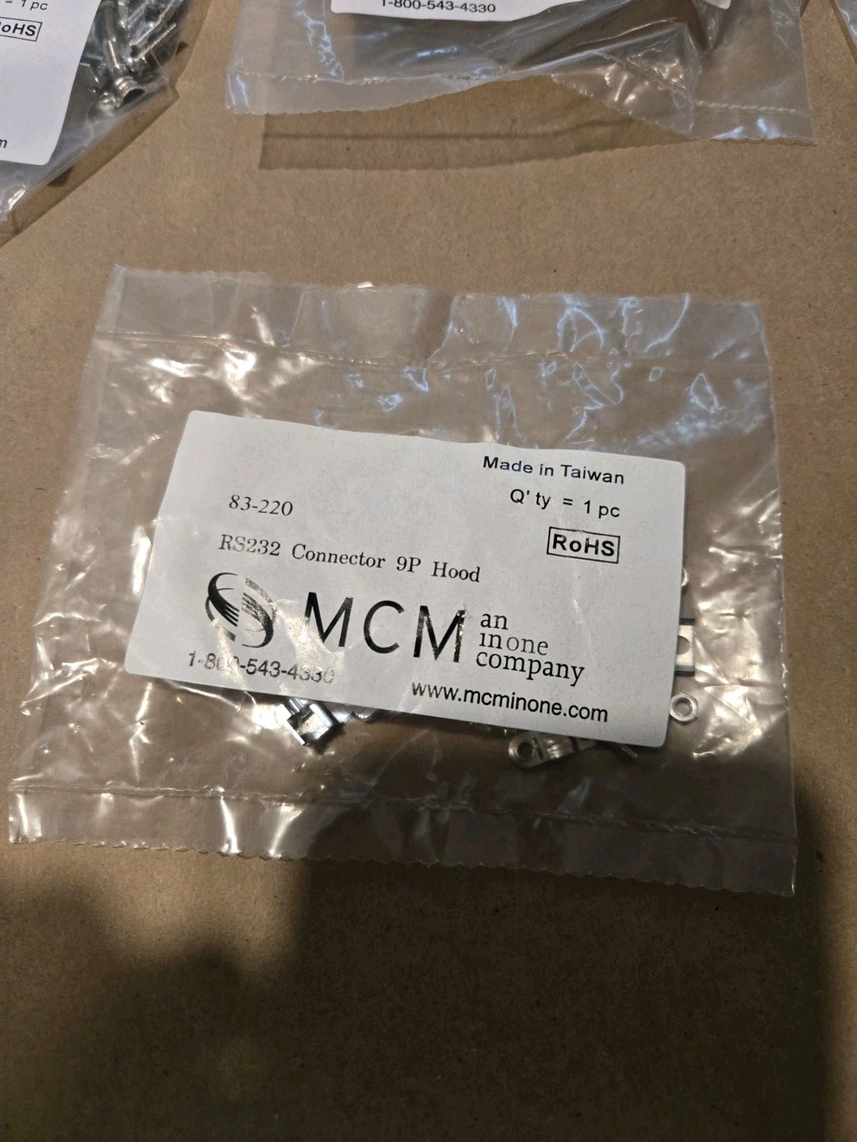 New MCM An In One Company RS232 Connectors 9P Hood 83-220 Lot Of 22
