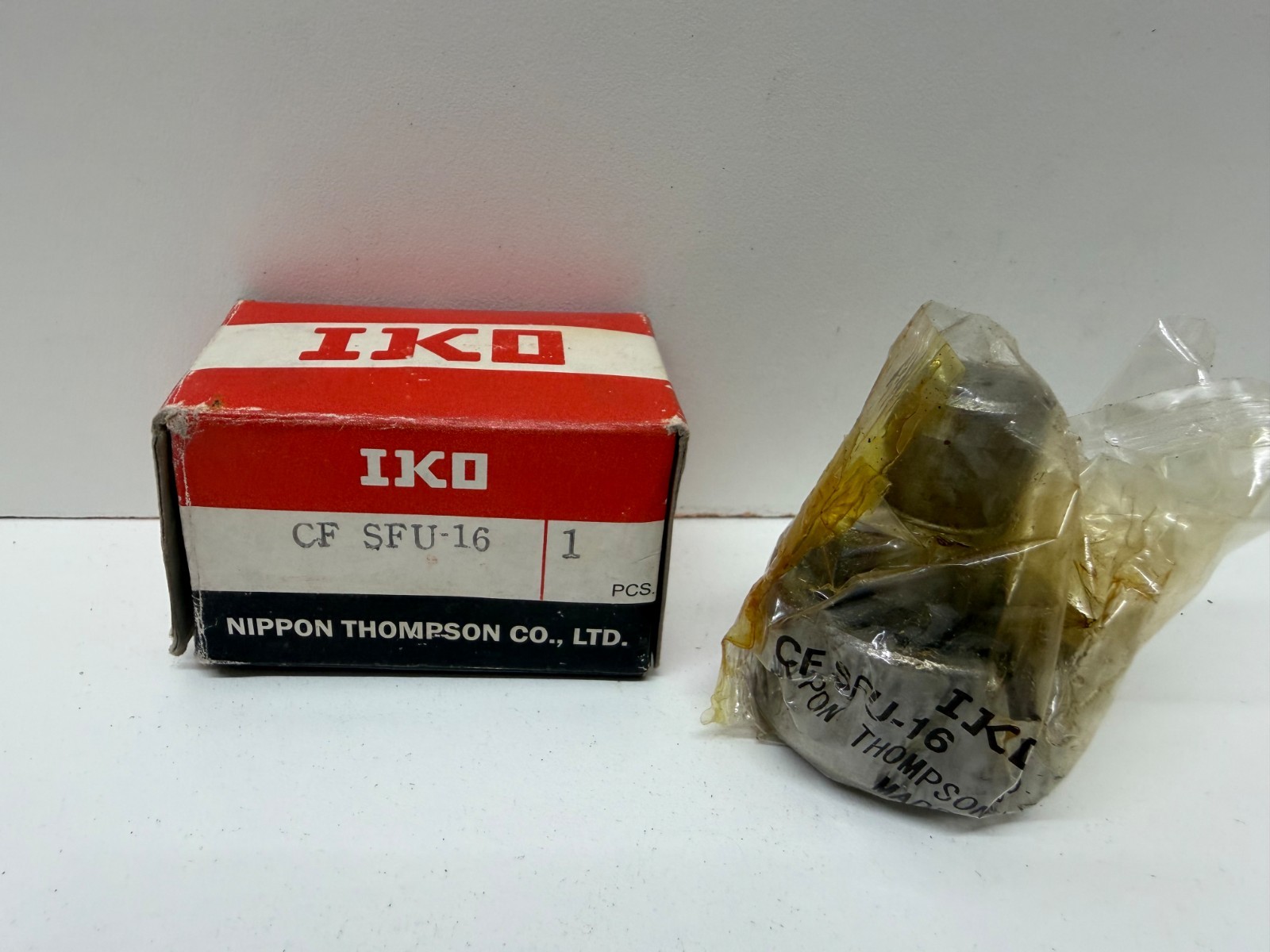 NEW IN BOX! IKO CAM FOLLOWER BEARING CF-SFU-16