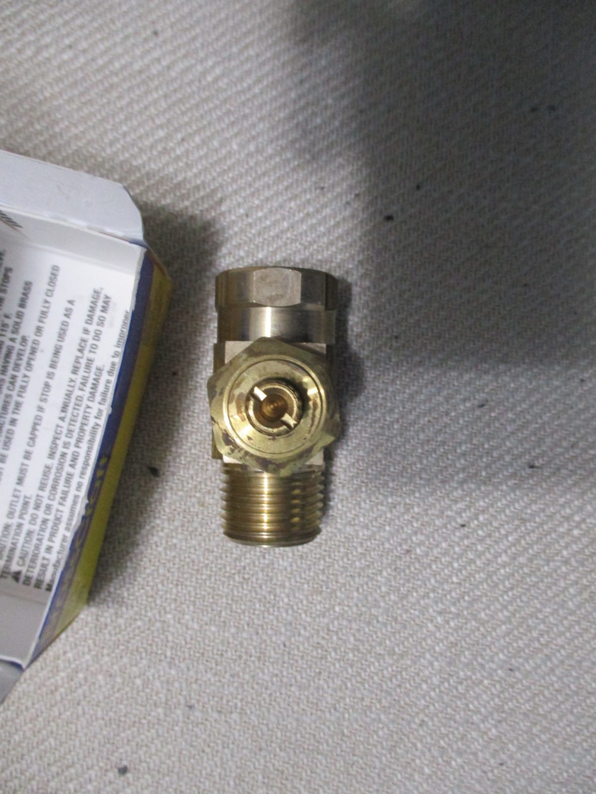 BrassCraft DRS83X R: 1/2 in. FIP x 1/2 in. MIP Integral Shut-Off Valve