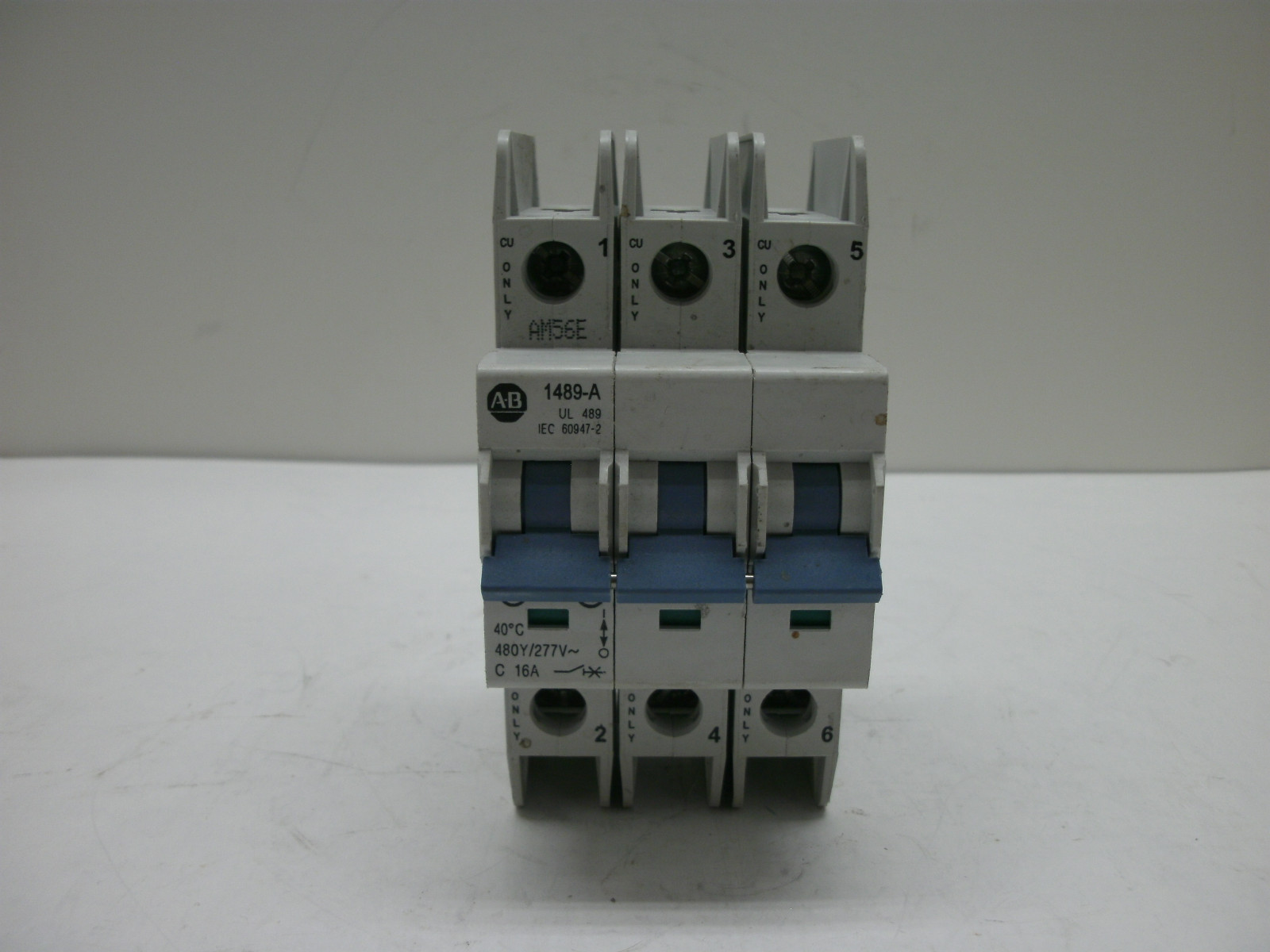 ALLEN BRADLEY 1489-A3C160 SER A CIRCUIT BREAKER 16 AMP 3 POLE 480Y/277V~