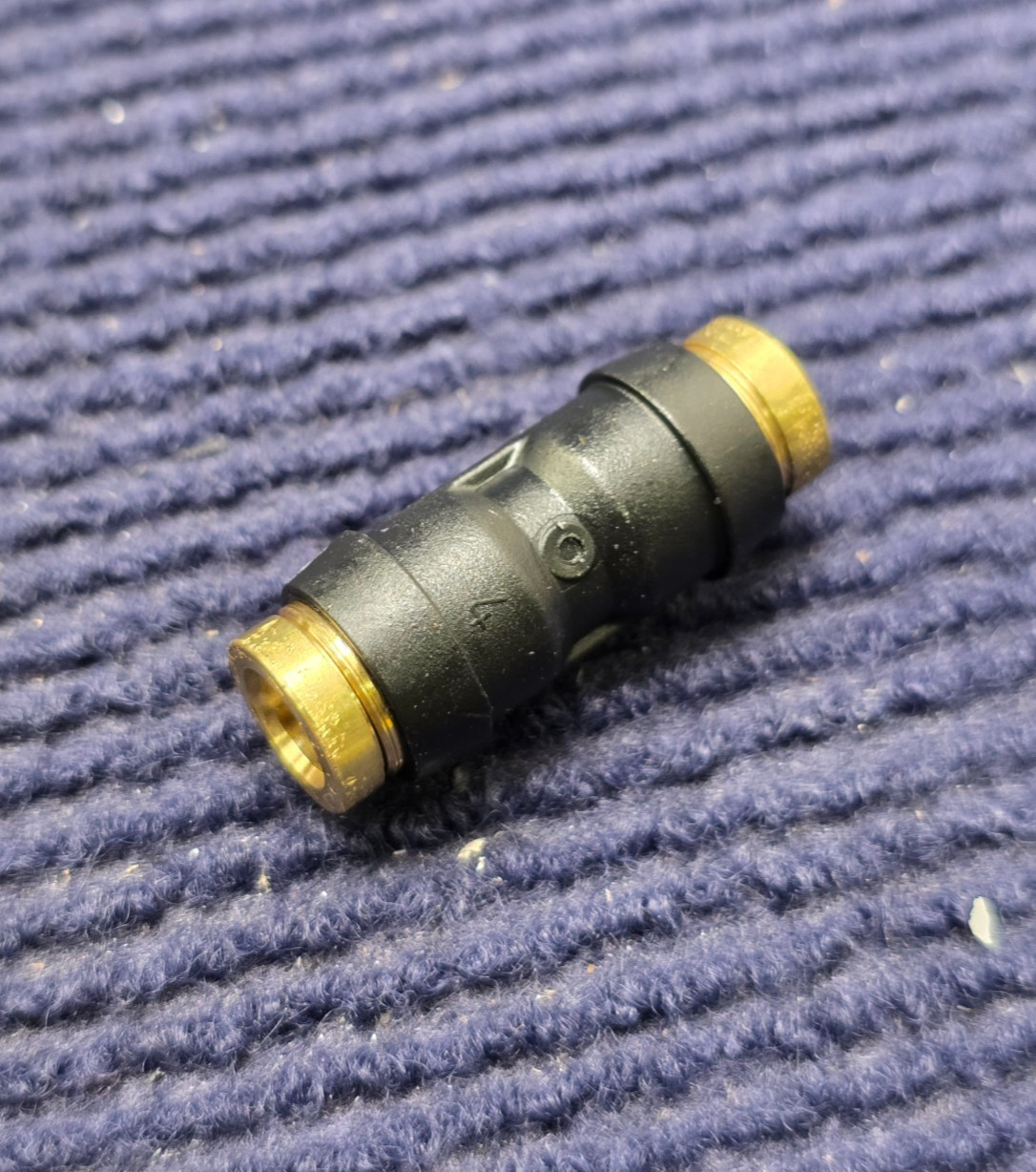 (QTY 10) Parker 32PTC-4 Straight Union DOT Push-to-Connect Fittings 1/4″ Tube OD