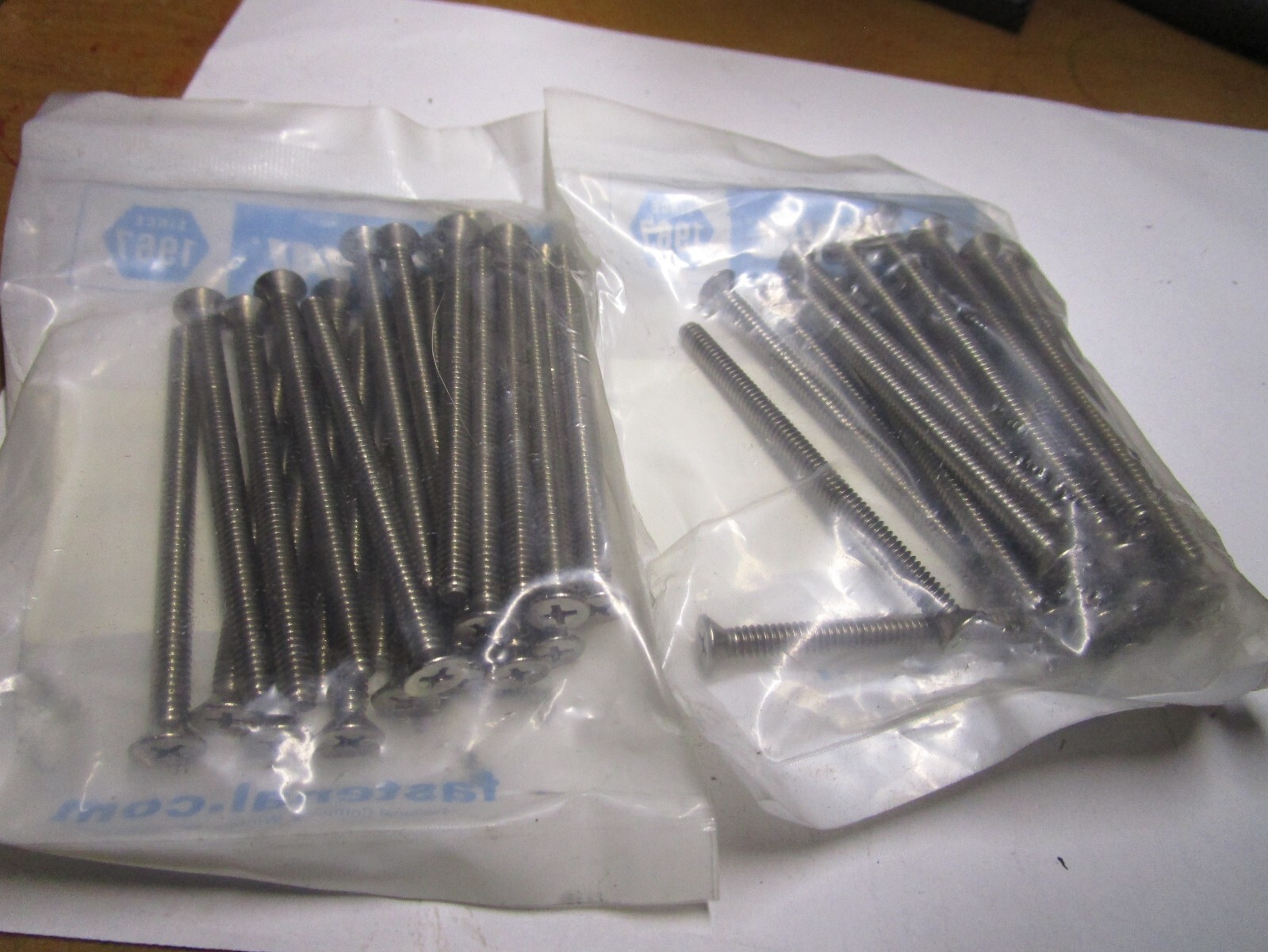 #10-24 x 3″ Phillips Flat Head Grade 18-8 Stainless Steel Machine Screw QTY 50