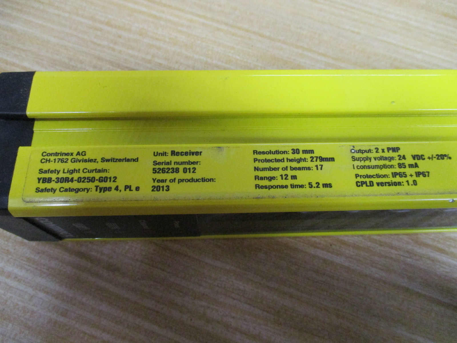 Contrinex YBB-30R4-0250-G012 Safety Light Curtain Receiver