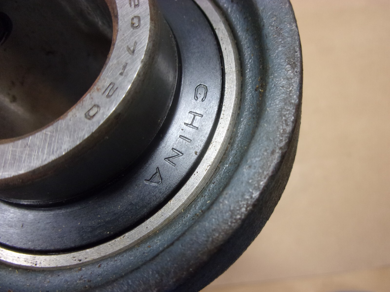 Peer Hanger Support Bearing UC207-20 Shaft 1 1/4” Thread Size 3/4 – 14 HA207 NOS