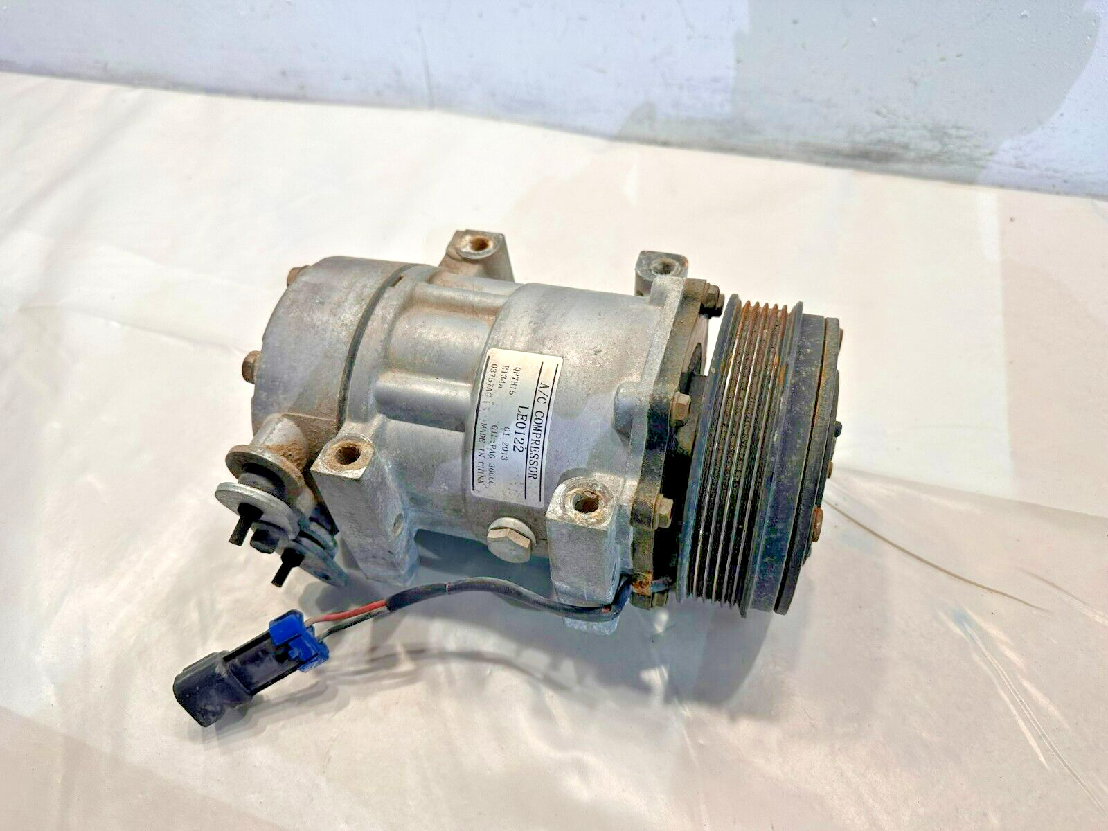 2005 Cummins ISX15 DOHC TRP LEO122 A/C COMPRESSOR R134a OEM