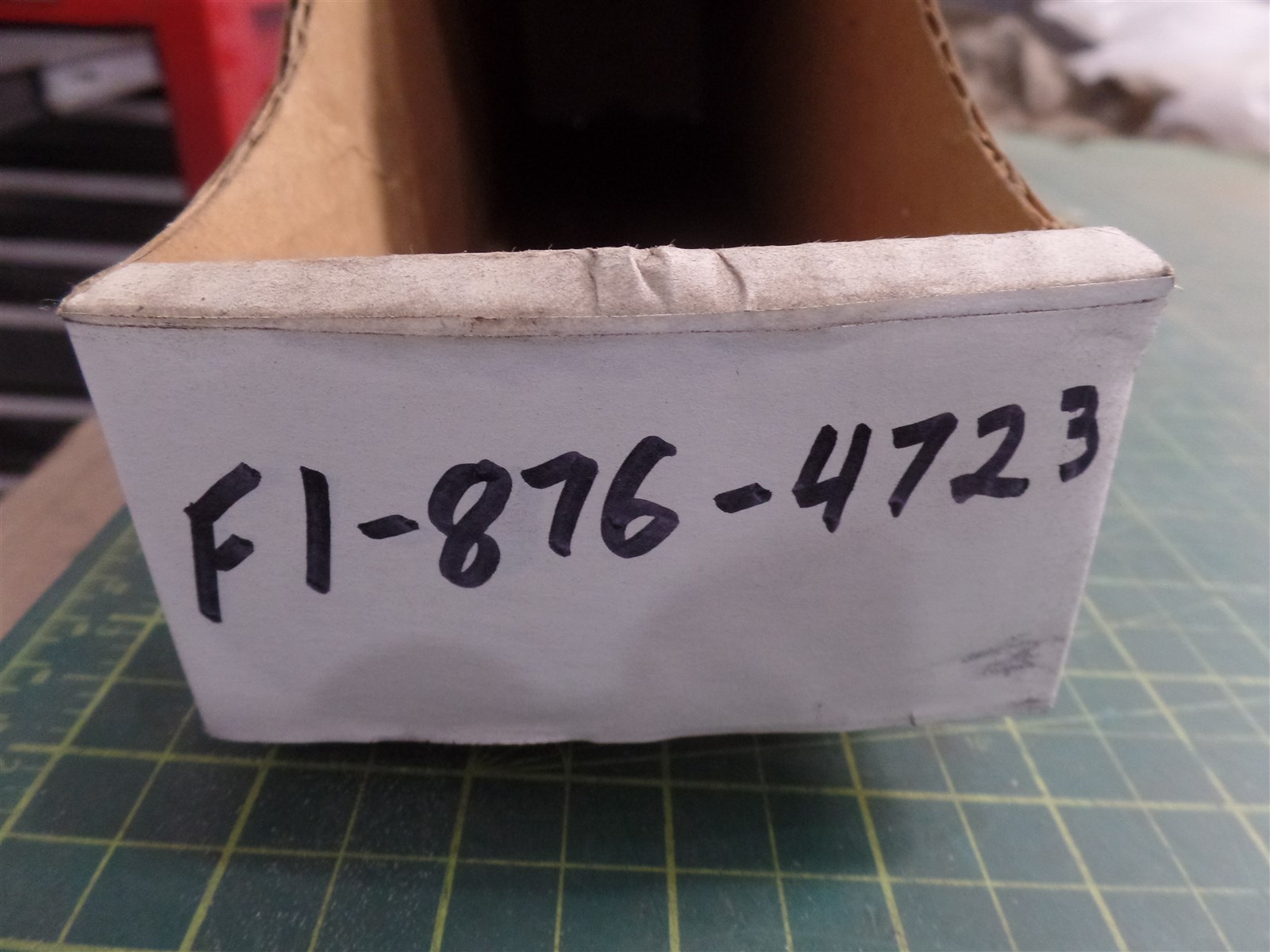 GENUINE BARBER GREENE F1-876-4723 ADJUSTING SCREW ASSEMBLY, FA8764723, N.O.S