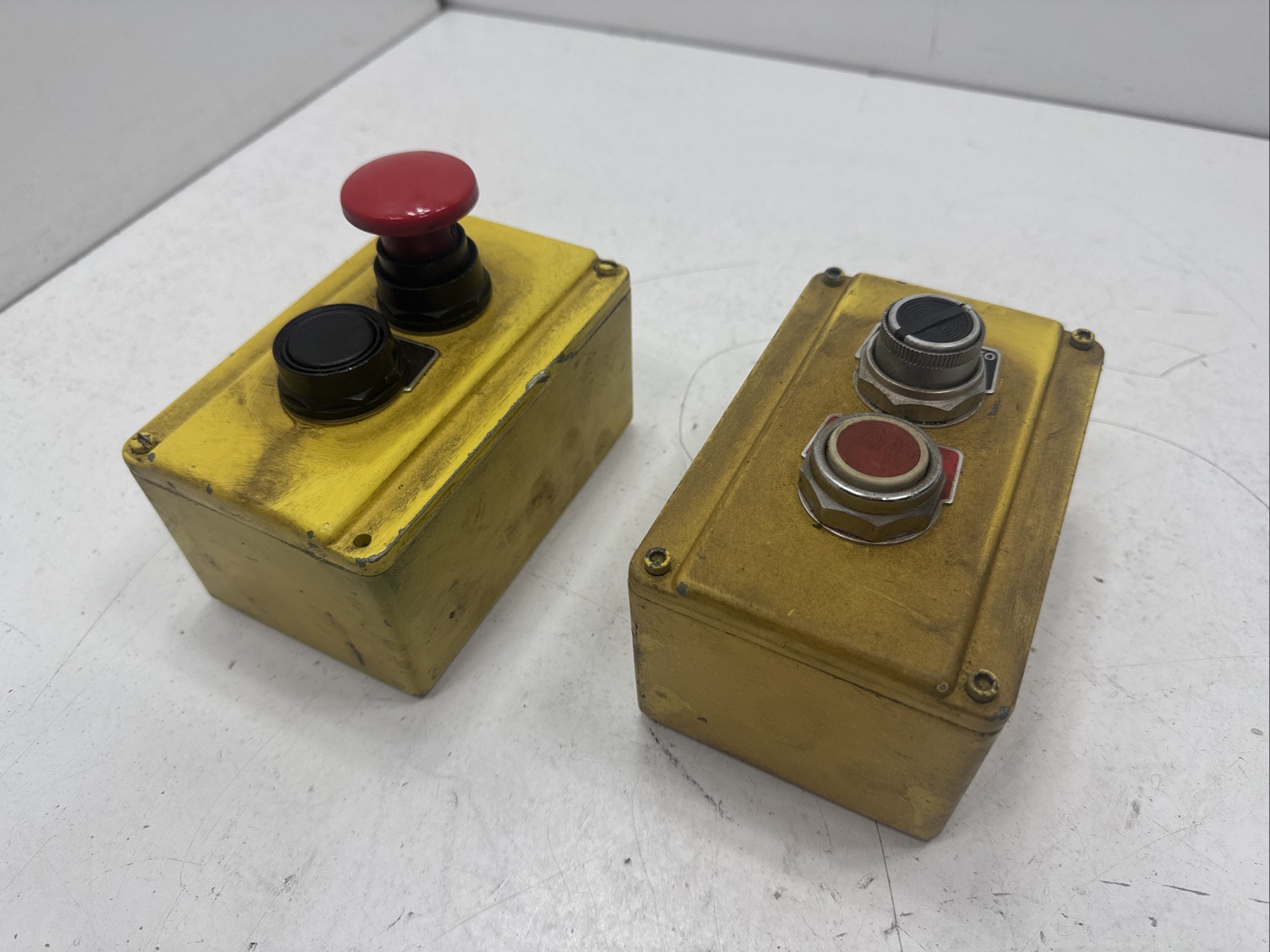 (Qty.22) Allen-Bradley, Hoffman, Stahlin On/Off Push Button Control Enclosures