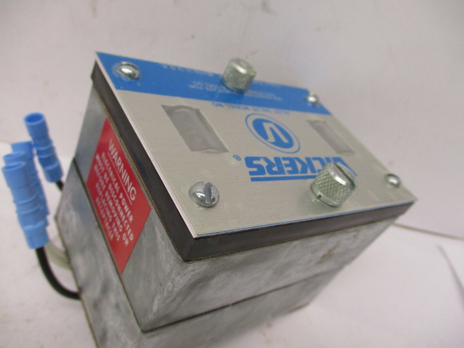 New Open Box Vickers Pilot Valve 942066 FS4 Receptacle Kit A2231MO