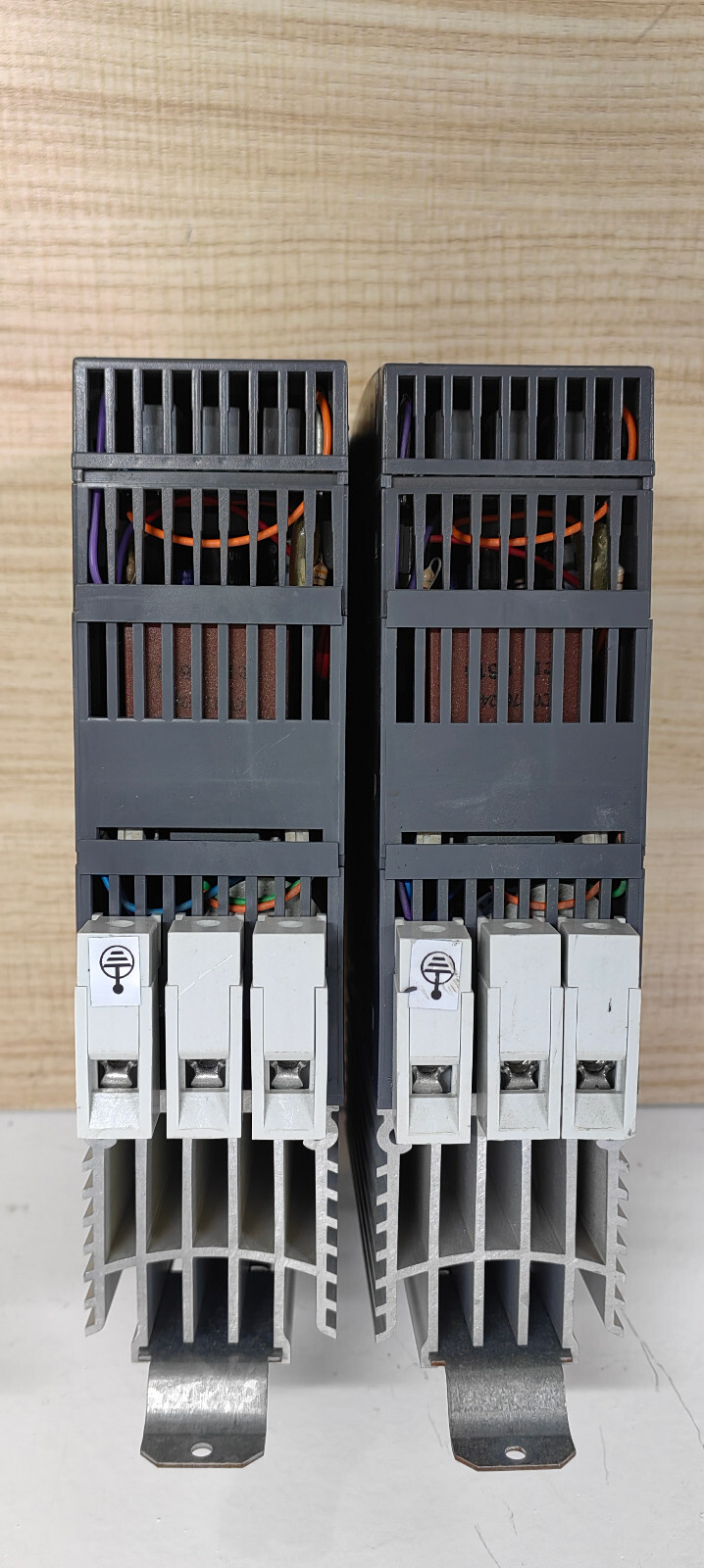 EUROTHERM 7100A 40A/220V/SELF/XXXX/NONE/PA/XXXX/4MA20/ENG/YES/V2/XXXX/DLF/SWIR