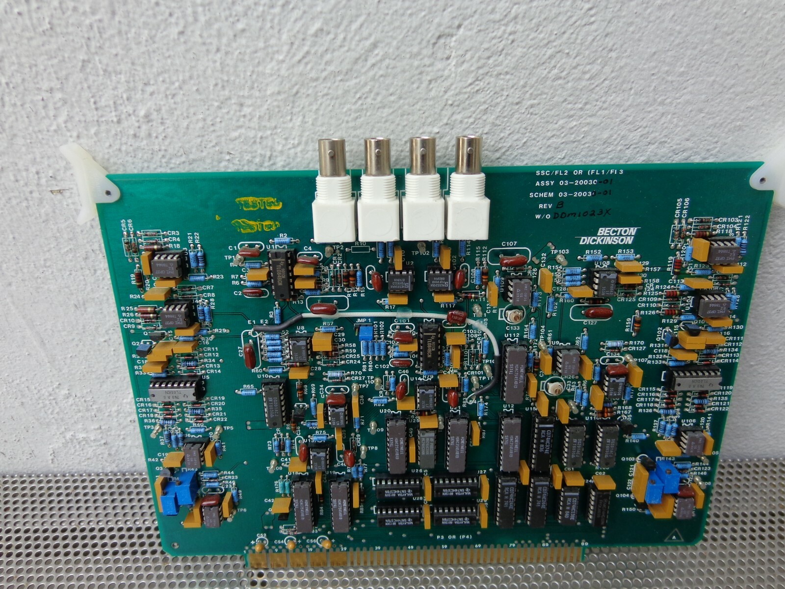 Becton Dickinson SSC/FL2 (FL1/FL3) FAC Scan Circuit Board Assy 03-20030-01 07