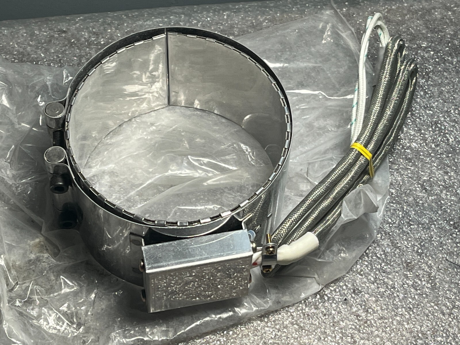 NEW Seiwa 8H1200687-53 Heater Band 8H120068753 900W