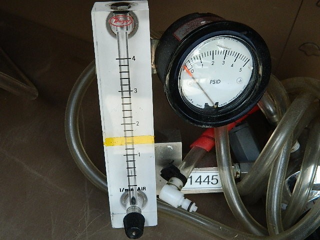 Purity Plus 2121351-84-500 Regulator with Dwyer Flowmeter VFB-65-SSV T27AG