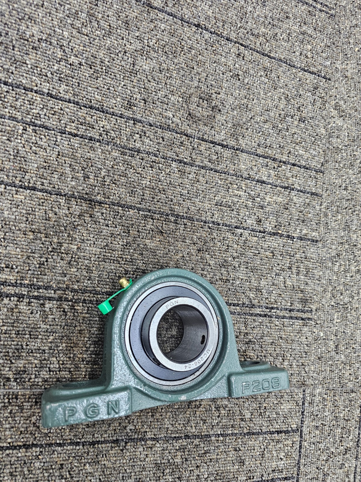 (QTY 2) PGN P208 UC208-24 INSERT 2 BOLT PILLOW BLOCK BEARING