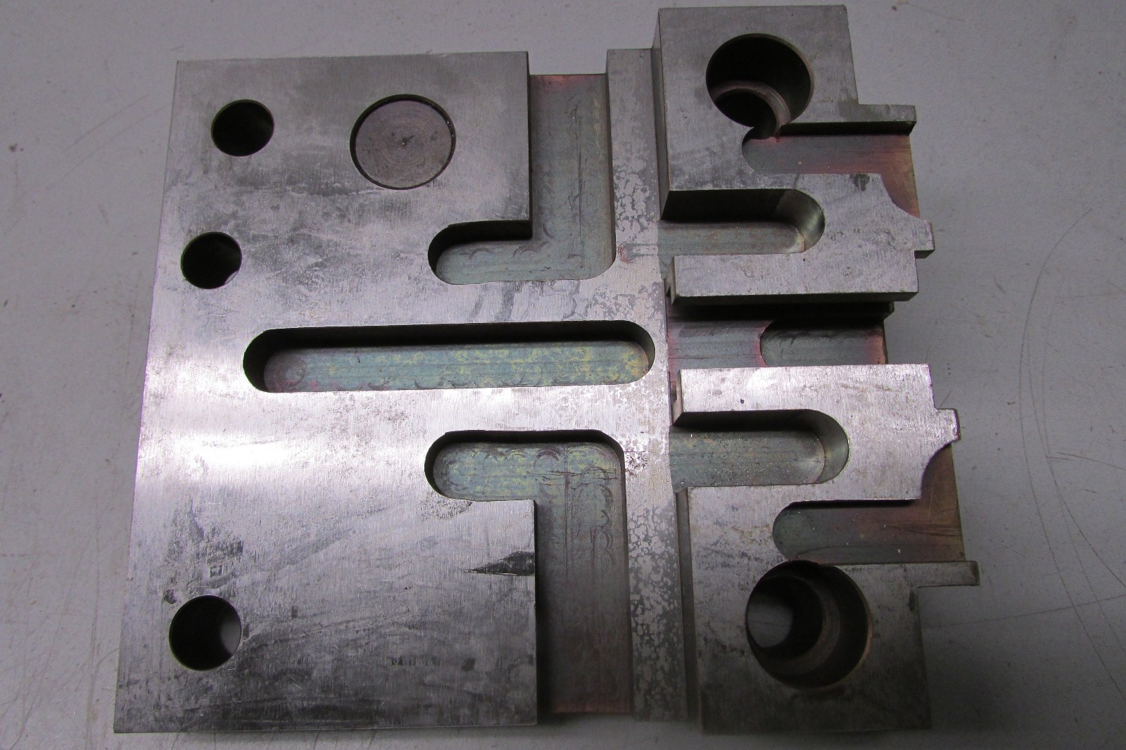Signode Lower Guide Block Assembly 013778