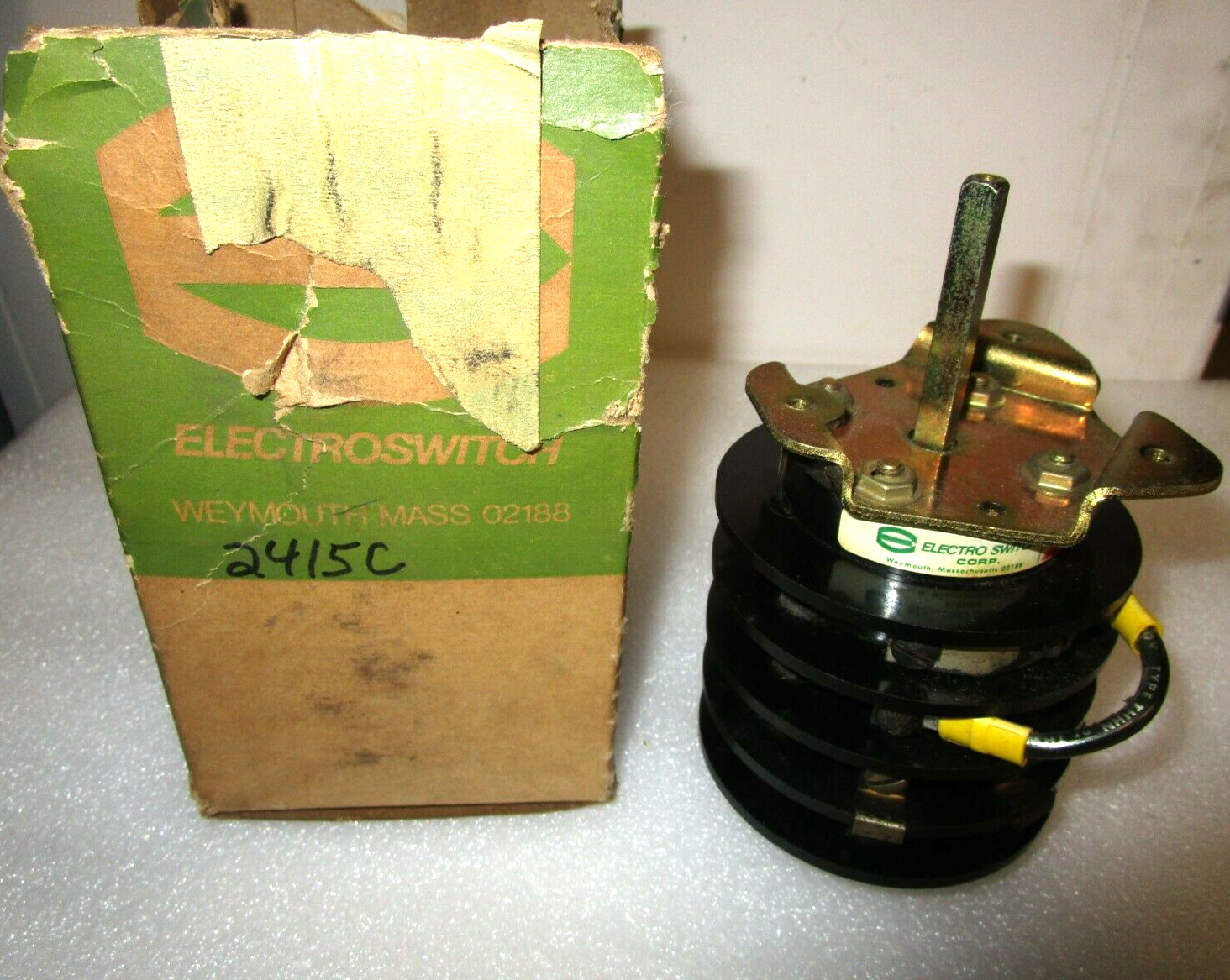 NEW ELECTROSWITCH 2415C NSNP