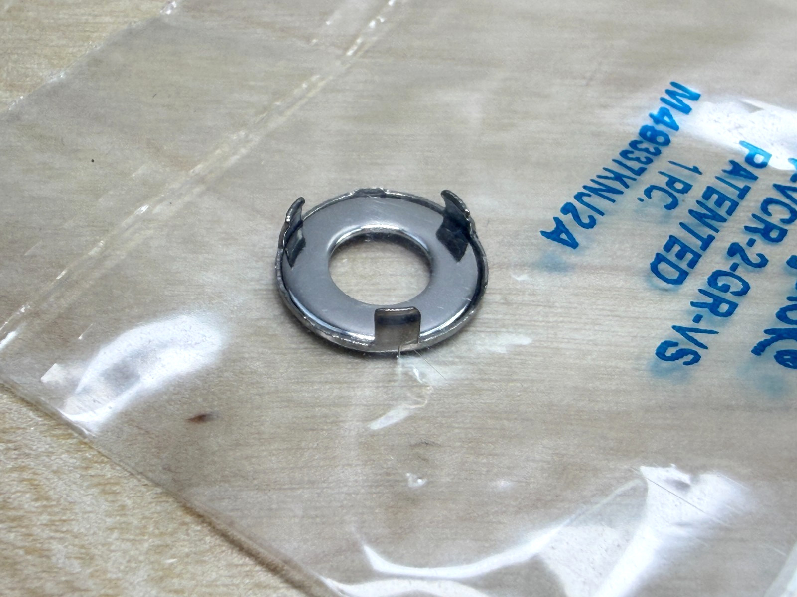 Lot of 4 Swagelok SS-4-VCR-2-GR-VS Stainless Steel VCR Gasket Retainer 1/4 in